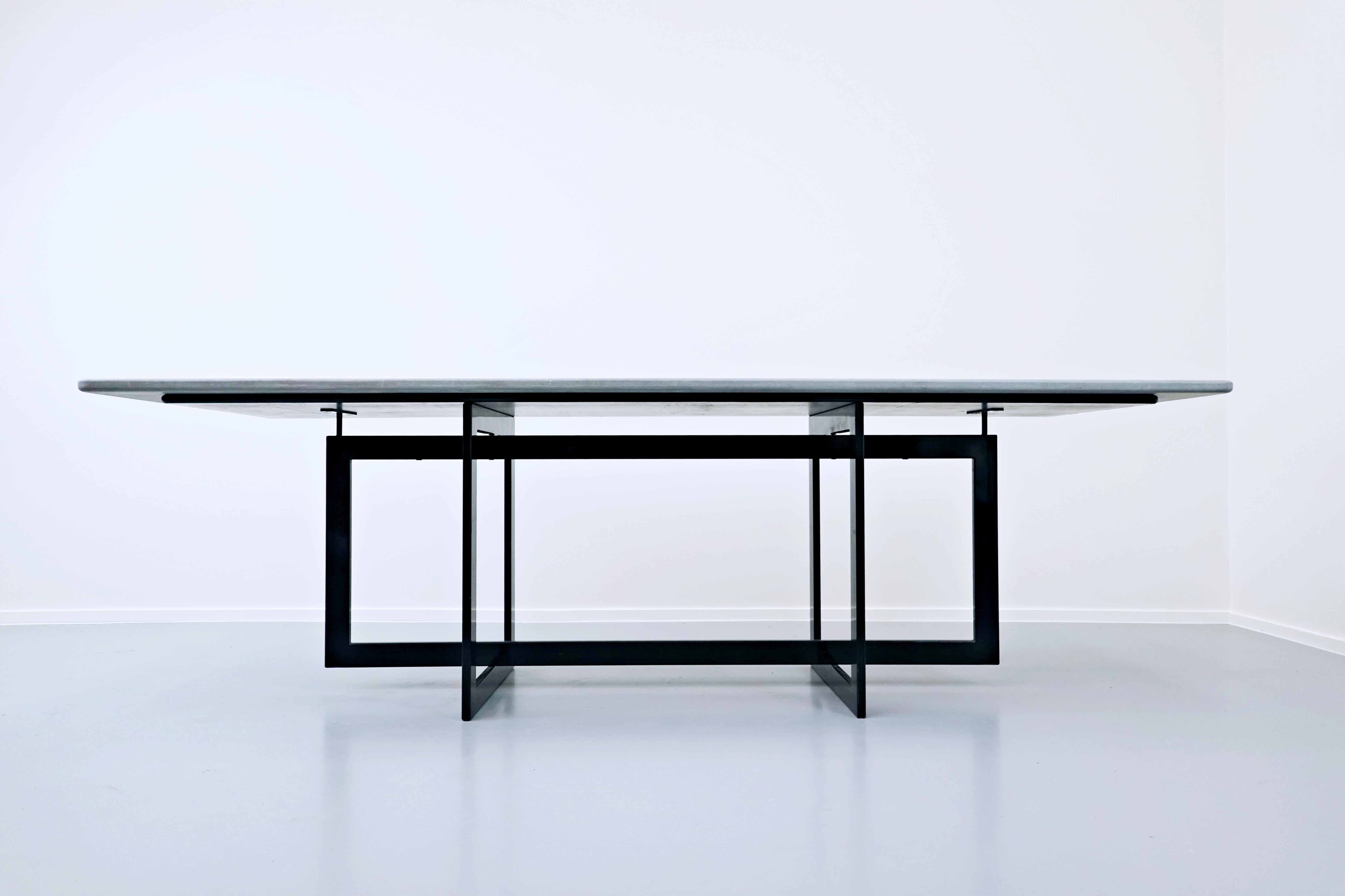 Laqué Table Joanathan, moderne du milieu du siècle dernier, de Francesco Soro pour ICF à Pietra Serena en vente