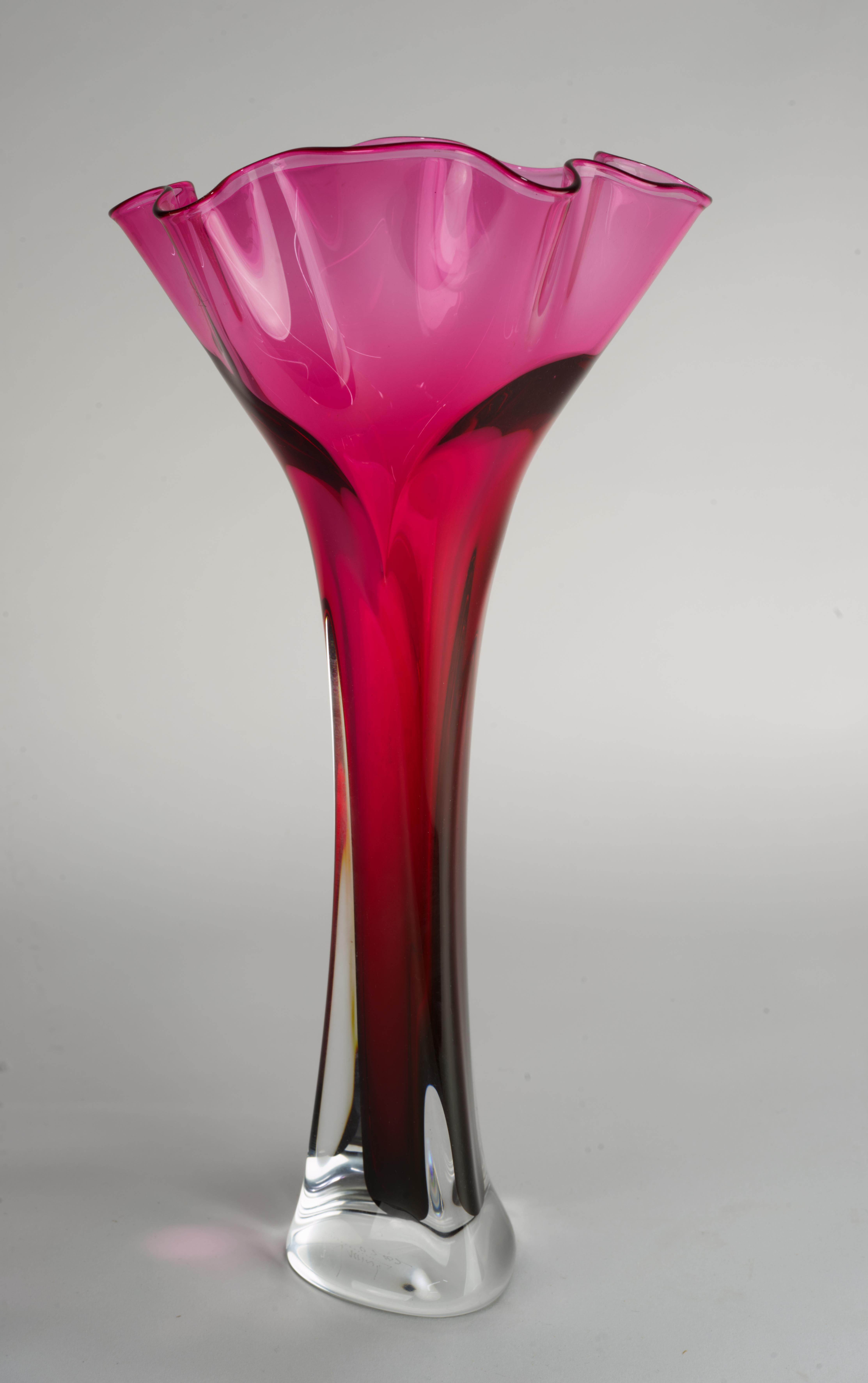 Contemporary Jonathan Winfisky Sommerso Flower Top Bud Vase Pink Signed For Sale