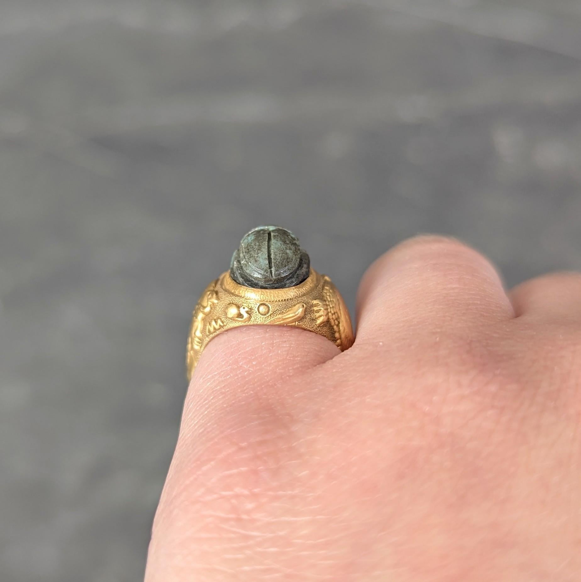 Jones Woodland, bague scarabée ancienne Art déco néo-égyptien en pierre dure 14 carats en vente 6