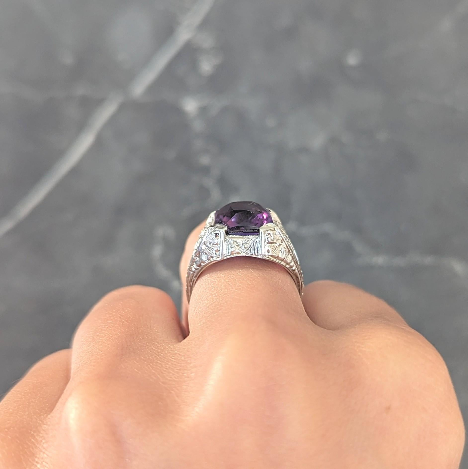 Jones & Woodland CO. Art Deco Amethyst 18 Karat White Gold Antique Foliate Ring For Sale 10