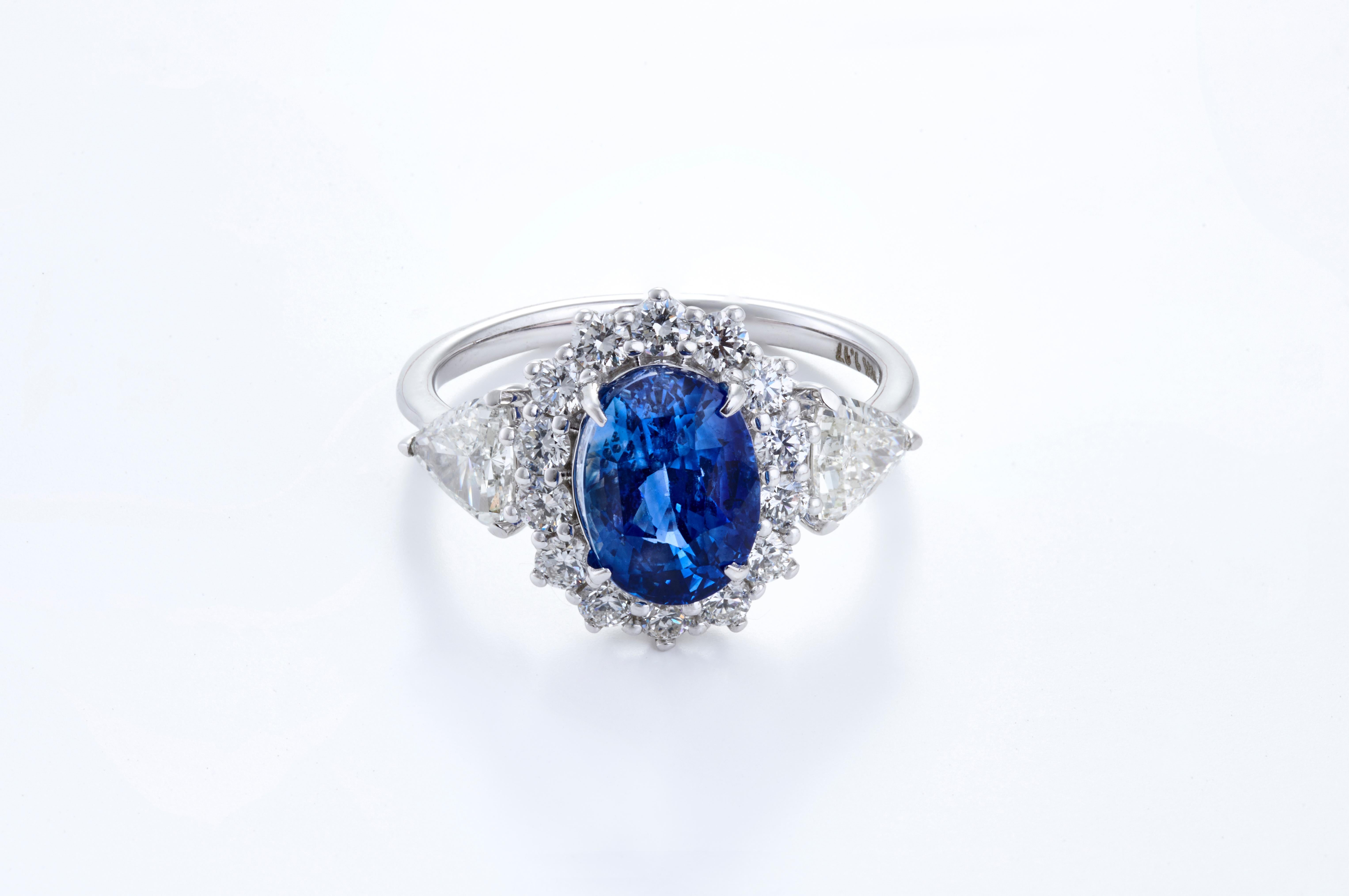 Royalty is the first word that comes to mind when we see a a Blue sapphire. This gemstone is regarded as a stone of mental focus and inner vision associated with deep spirituality and devotion, a Blue sapphire is thought to bring peace and
