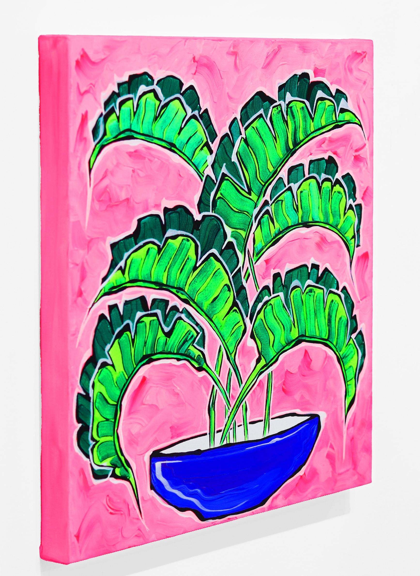 Peinture originale de palmier vert sur rose dans un bol bleu « Pink Sky III » - Rose Interior Painting par Jonjo Elliott
