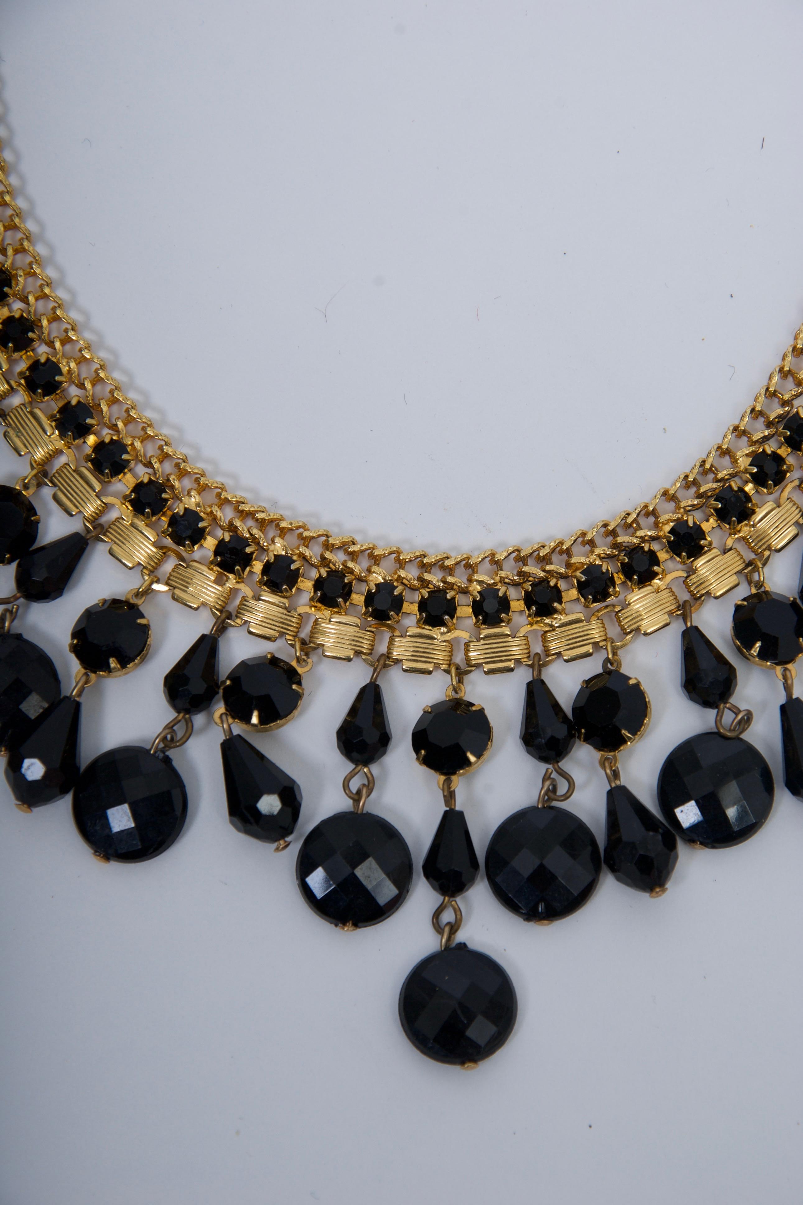 bib necklace black