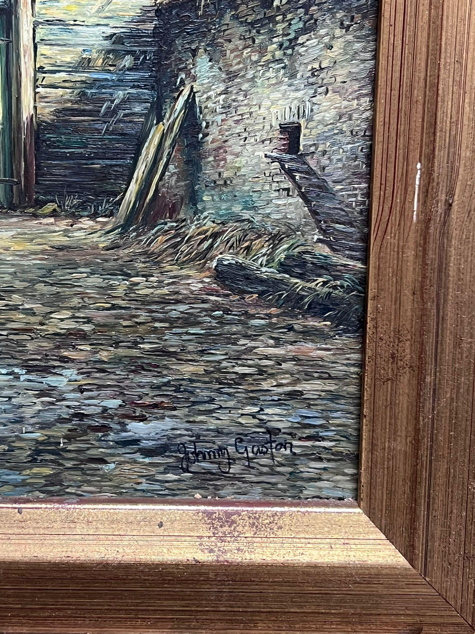Huile classique hollandaise sur la rue d'une vieille ville avec des personnages et des bâtiments anciens, signée et encadrée en vente 1