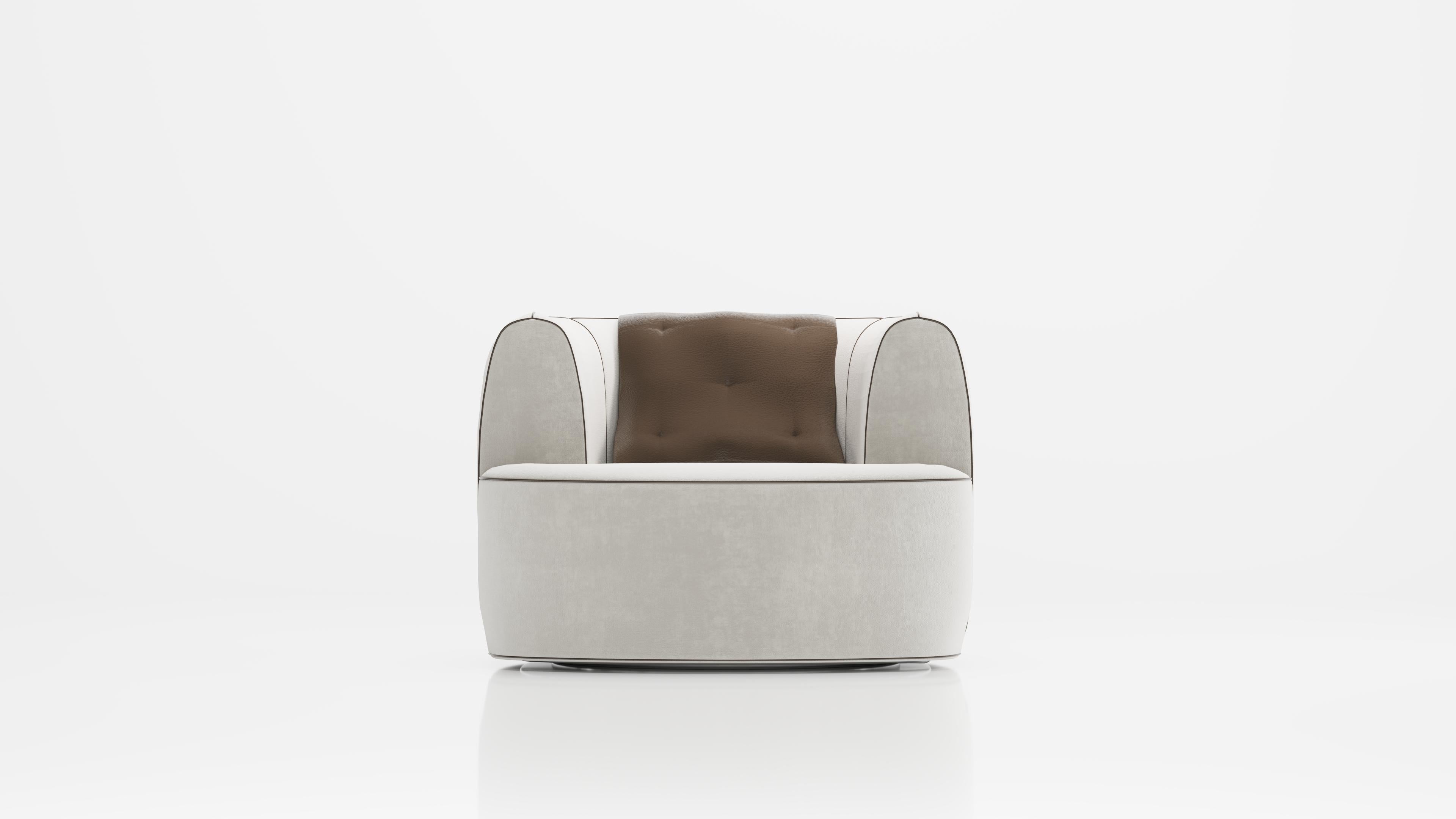 Das von der Kamelsatteltasche inspirierte Design besteht aus einem drehbaren Sessel und seinem Zubehör an der Rückenlehne. Sie können die Kombination aus Samtstoff mit einer breiten Farbpalette und echtem Lederbesatz und Zubehör nach Ihren eigenen