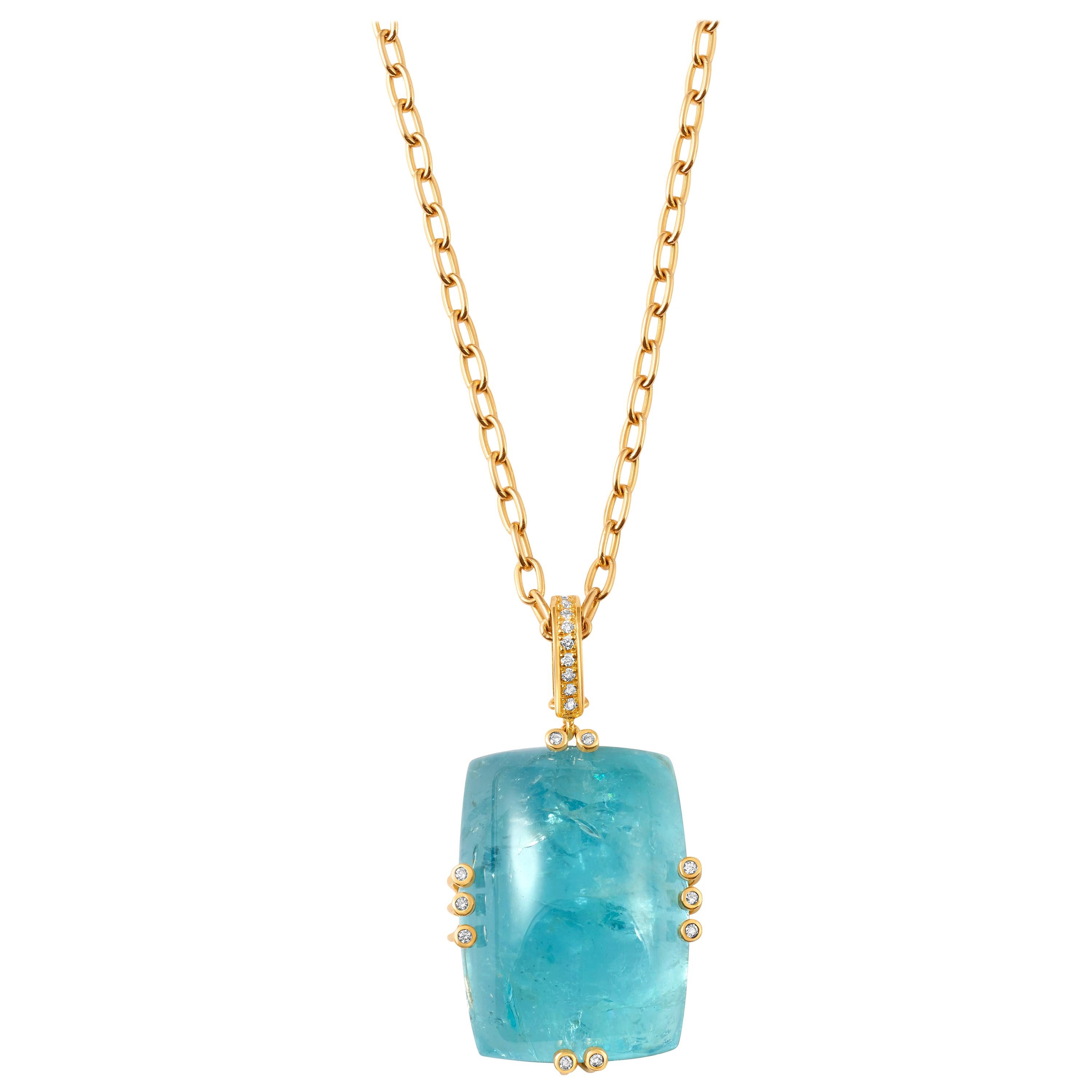 18 Karat Yellow Gold Cabochon Aquamarine Diamond Pendant Necklace
