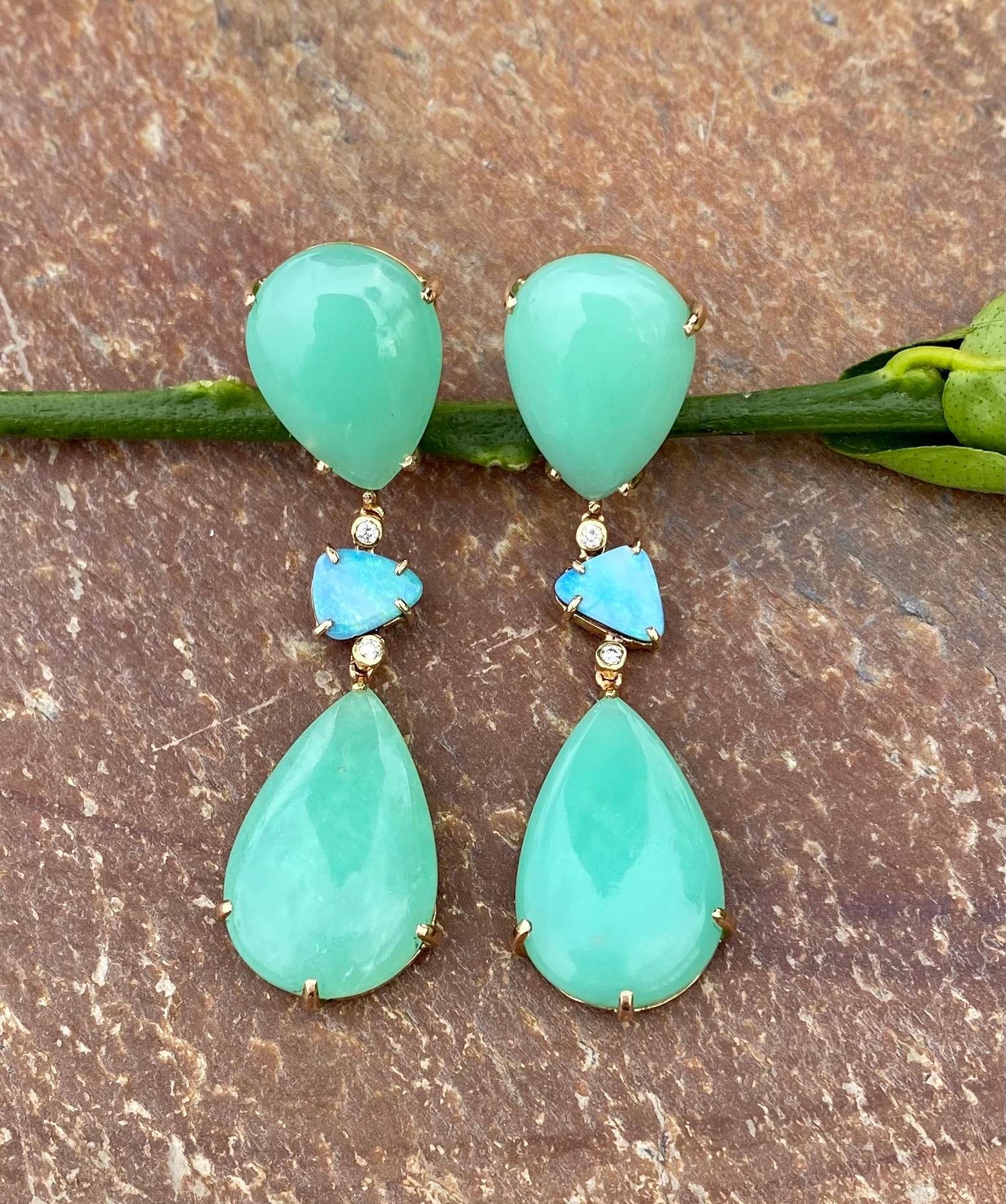 18 Karat Yellow Gold Chrysoprase Boulder Opal Diamond Drop Dangle Earrings In New Condition For Sale In New York, NY