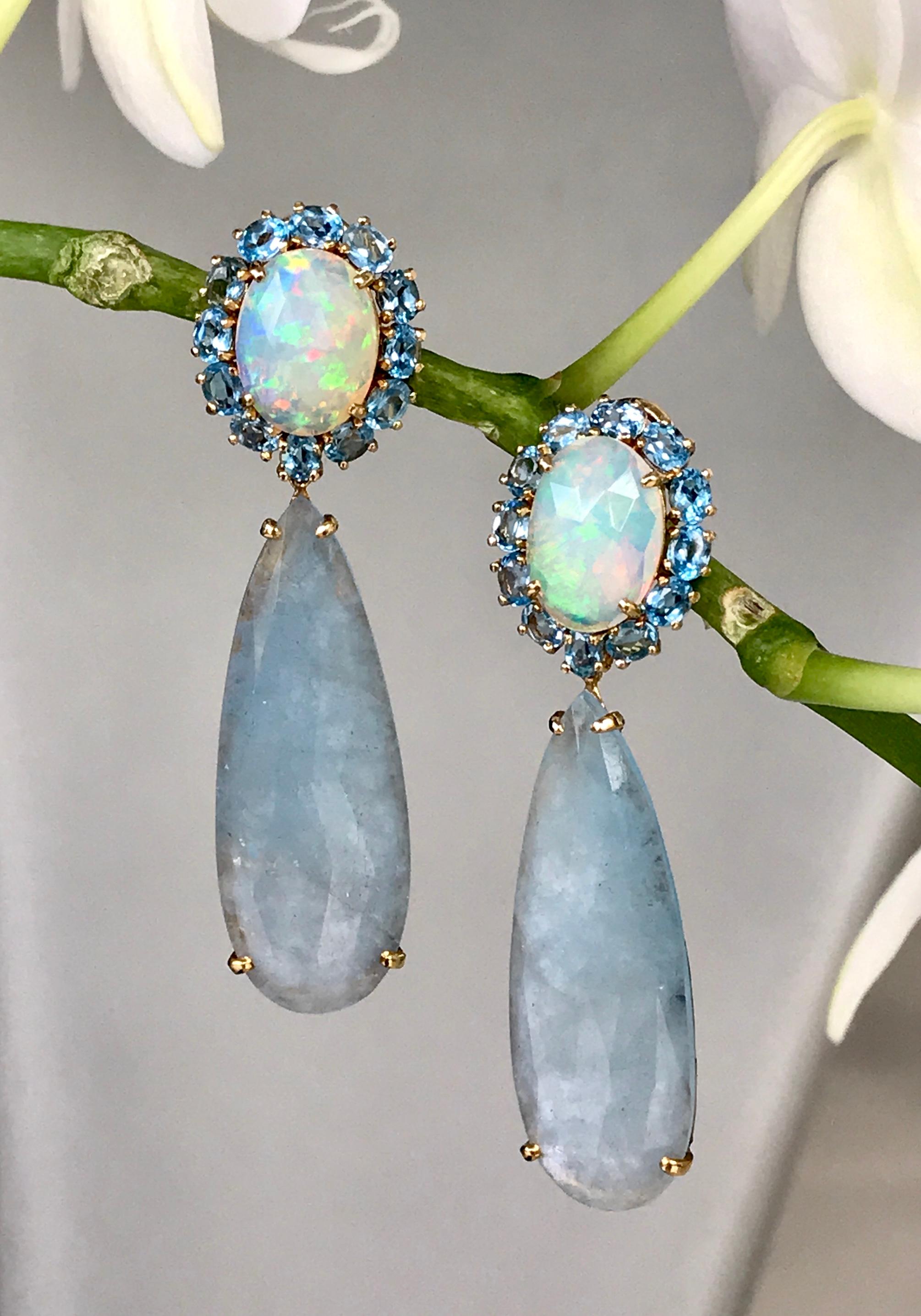 Contemporain Boucles d'oreilles en goutte en or jaune 18 carats, opale, aigue-marine, topaze bleue et diamant en vente