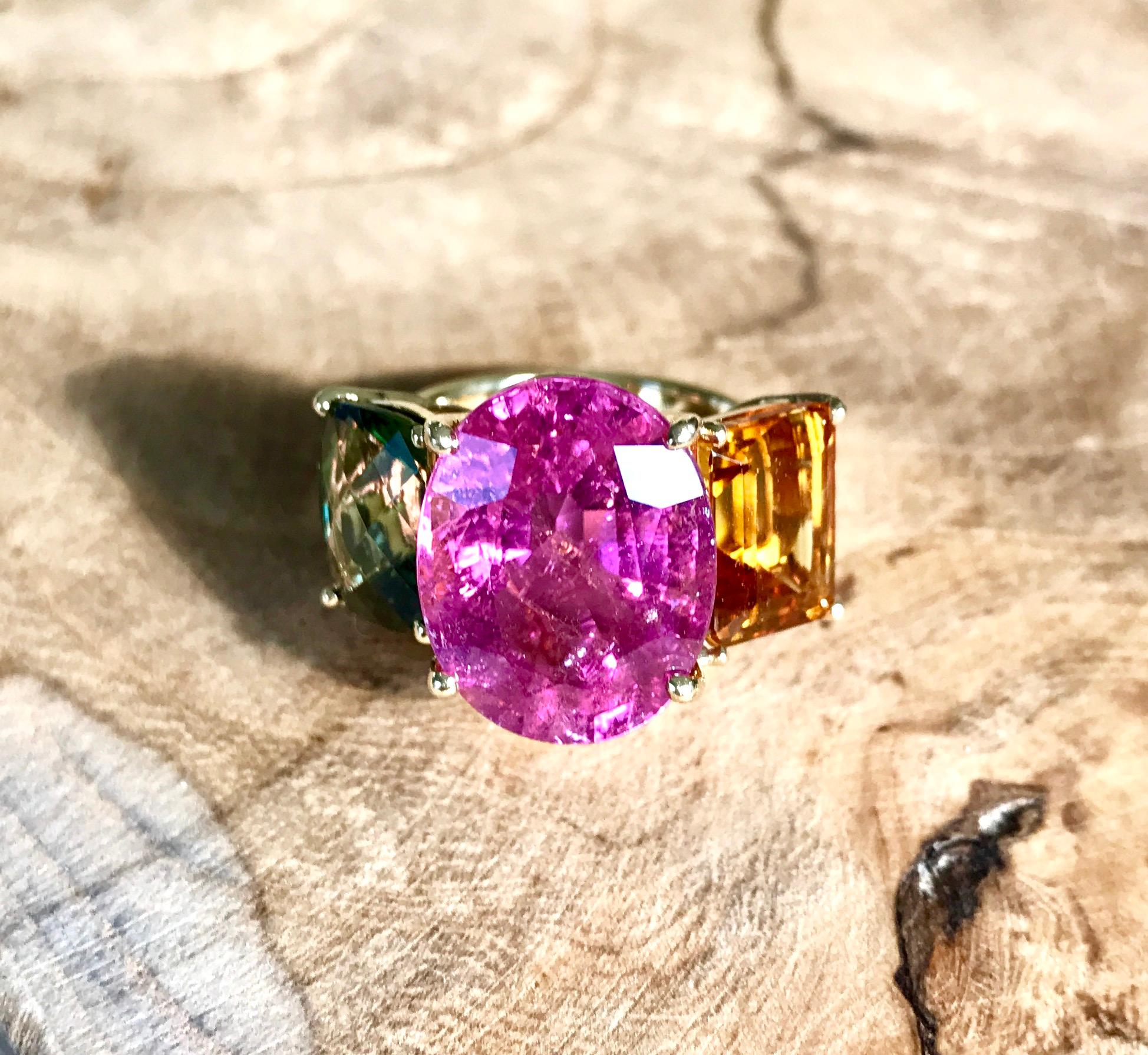 18 Karat Gelbgold Rosa Turmalin Citrin Turmalin 3-Stein Cocktail-Ring im Zustand „Neu“ im Angebot in New York, NY