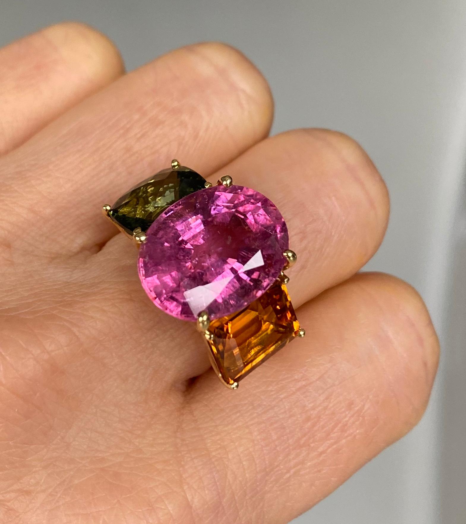 18 Karat Gelbgold Rosa Turmalin Citrin Turmalin 3-Stein Cocktail-Ring im Angebot 1