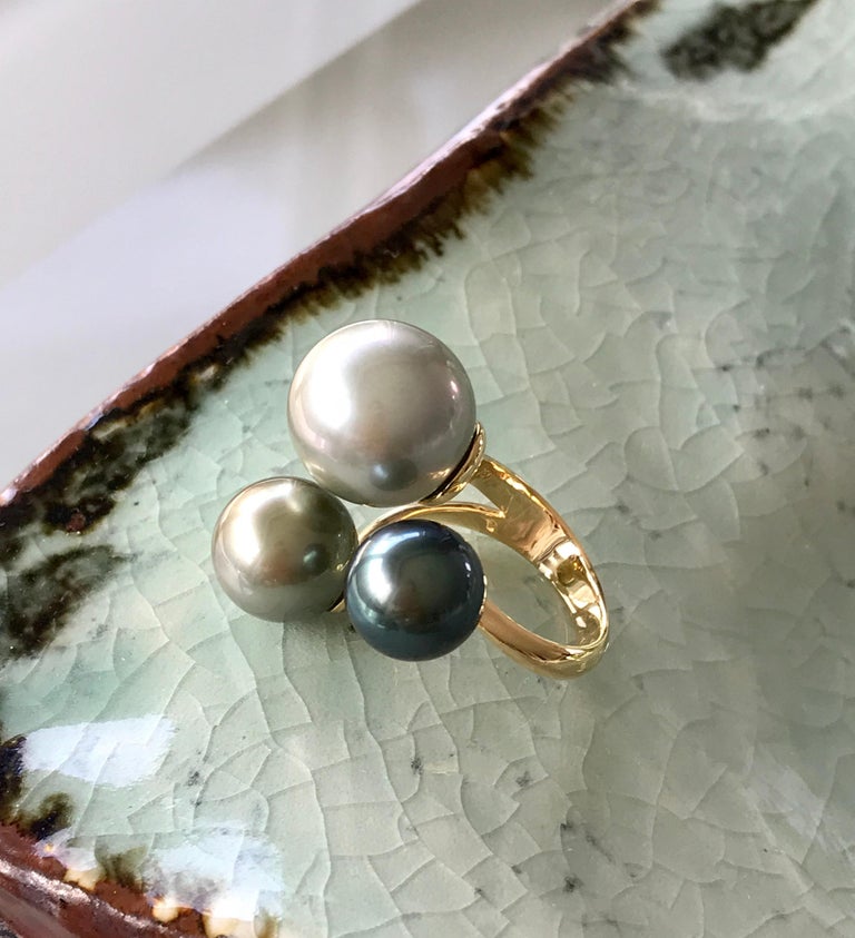 Round Cut 18 Karat Yellow Gold South Sea Tahitian Multi-Color Pearl Cluster Cocktail Ring For Sale