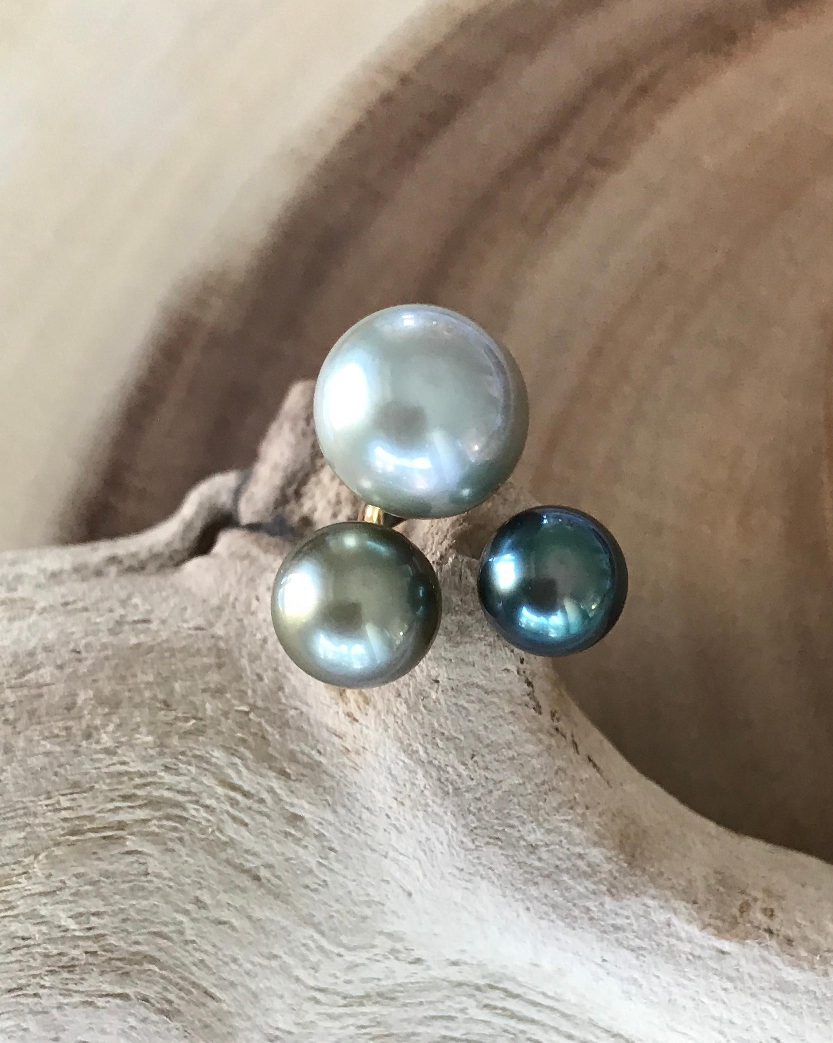 Round Cut 18 Karat Yellow Gold South Sea Tahitian Multi-Color Pearl Cluster Cocktail Ring For Sale