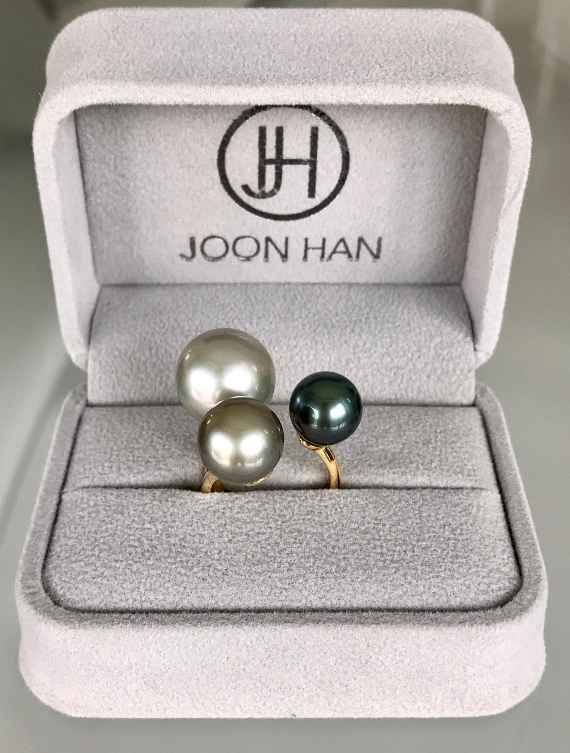 18 Karat Yellow Gold South Sea Tahitian Multi-Color Pearl Cluster Cocktail Ring For Sale 1