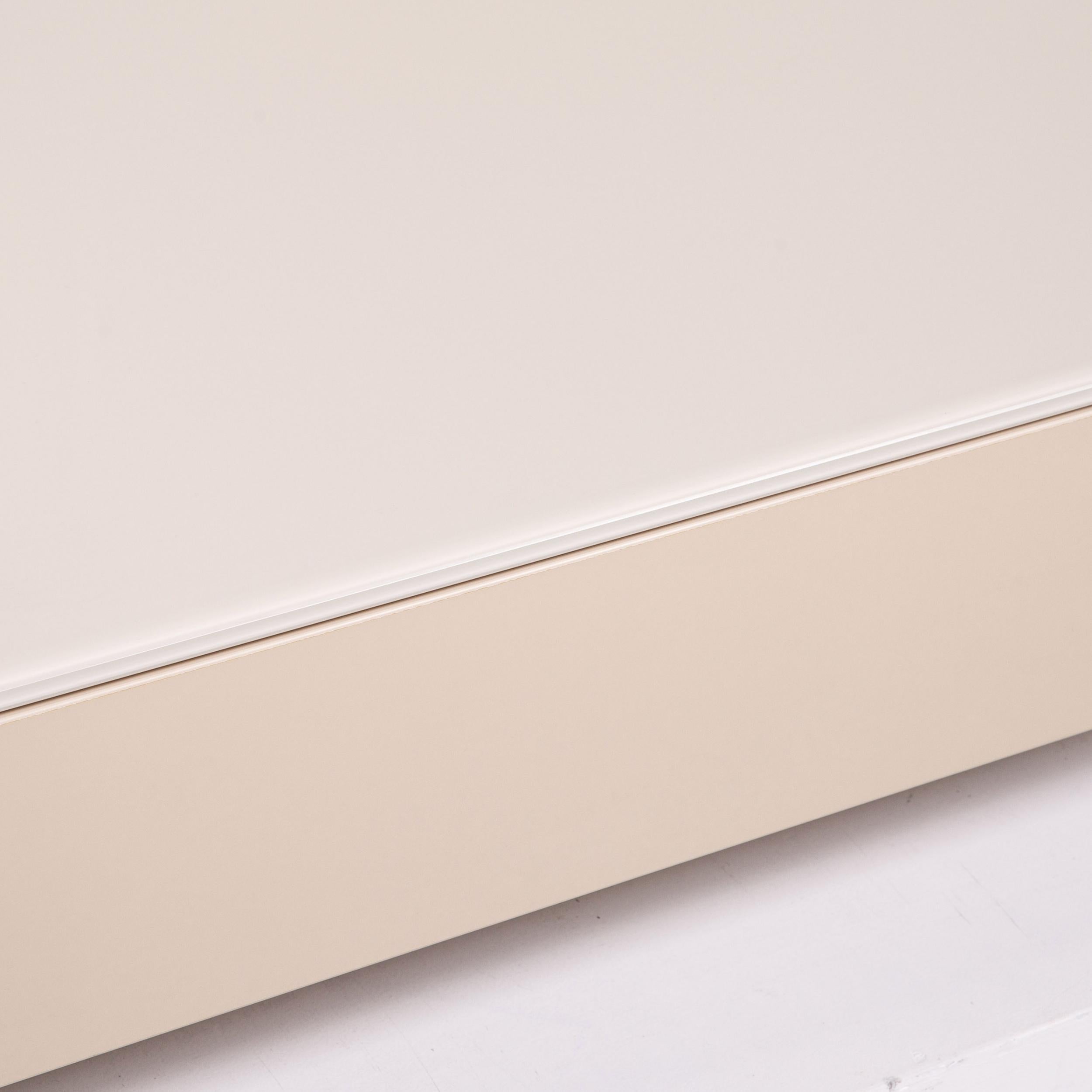couchtisch creme hochglanz