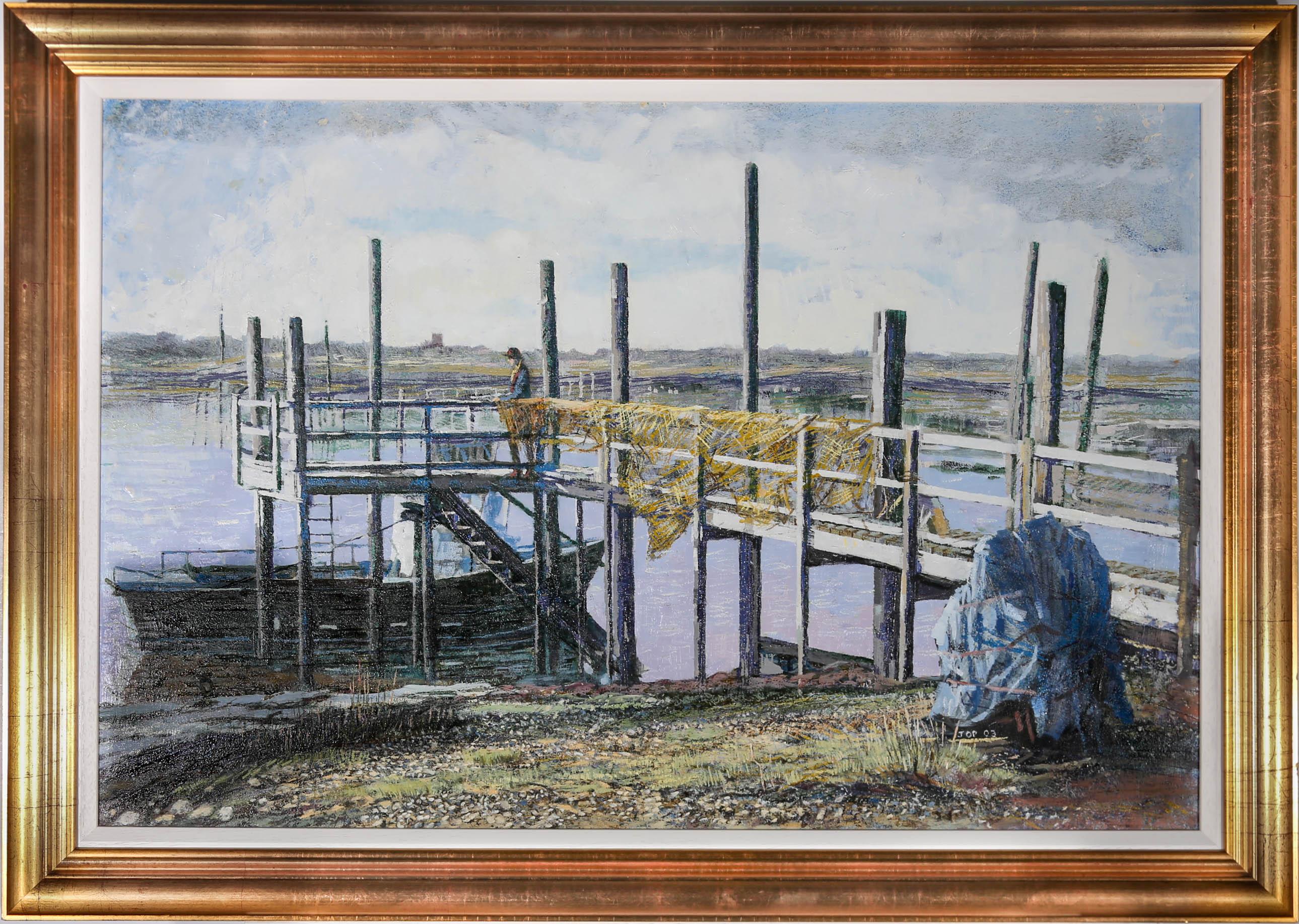 Questo bellissimo dipinto a olio raffigura una località dell'estuario vicino al villaggio costiero di Walberswick. Un'unica figura può essere vista riposare all'estremità del molo di legno, ammirando l'impressionante mix di campagna e mare. Il