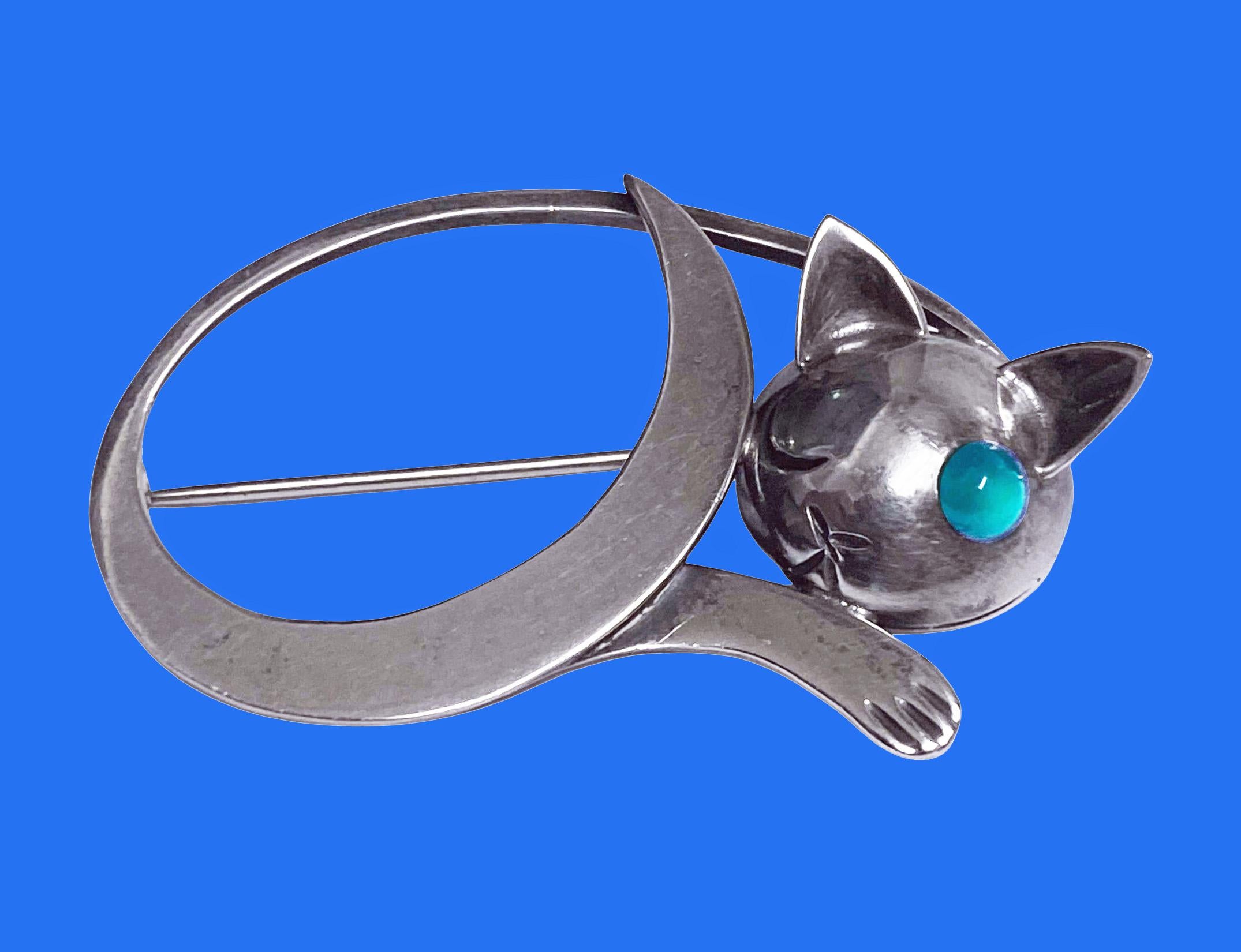 JoPol Sterling Cat Brooch C.1945 In Good Condition In Toronto, ON