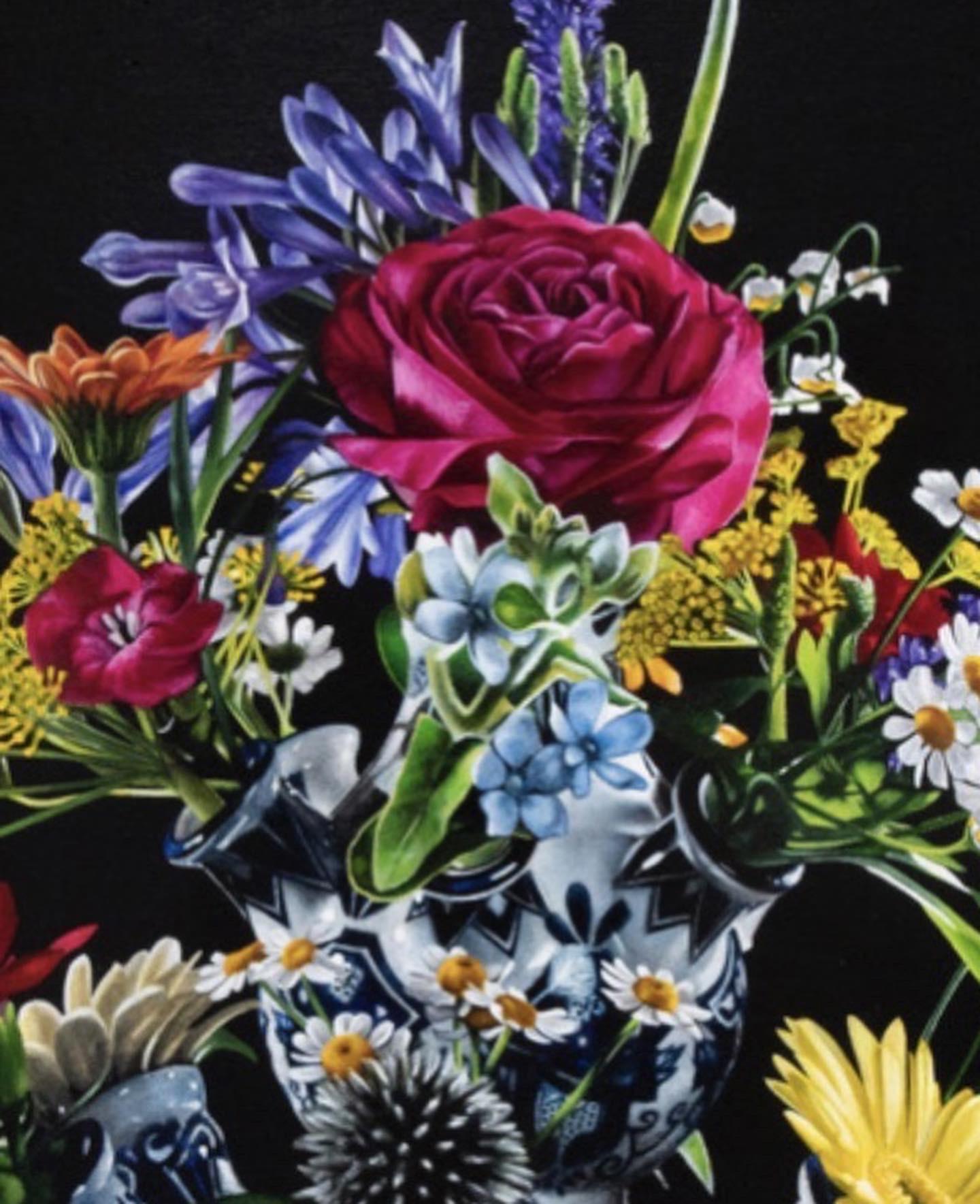 Fiori - 21° secolo - Pittura floreale contemporanea di un vaso di tulipani con fiori in vendita 2