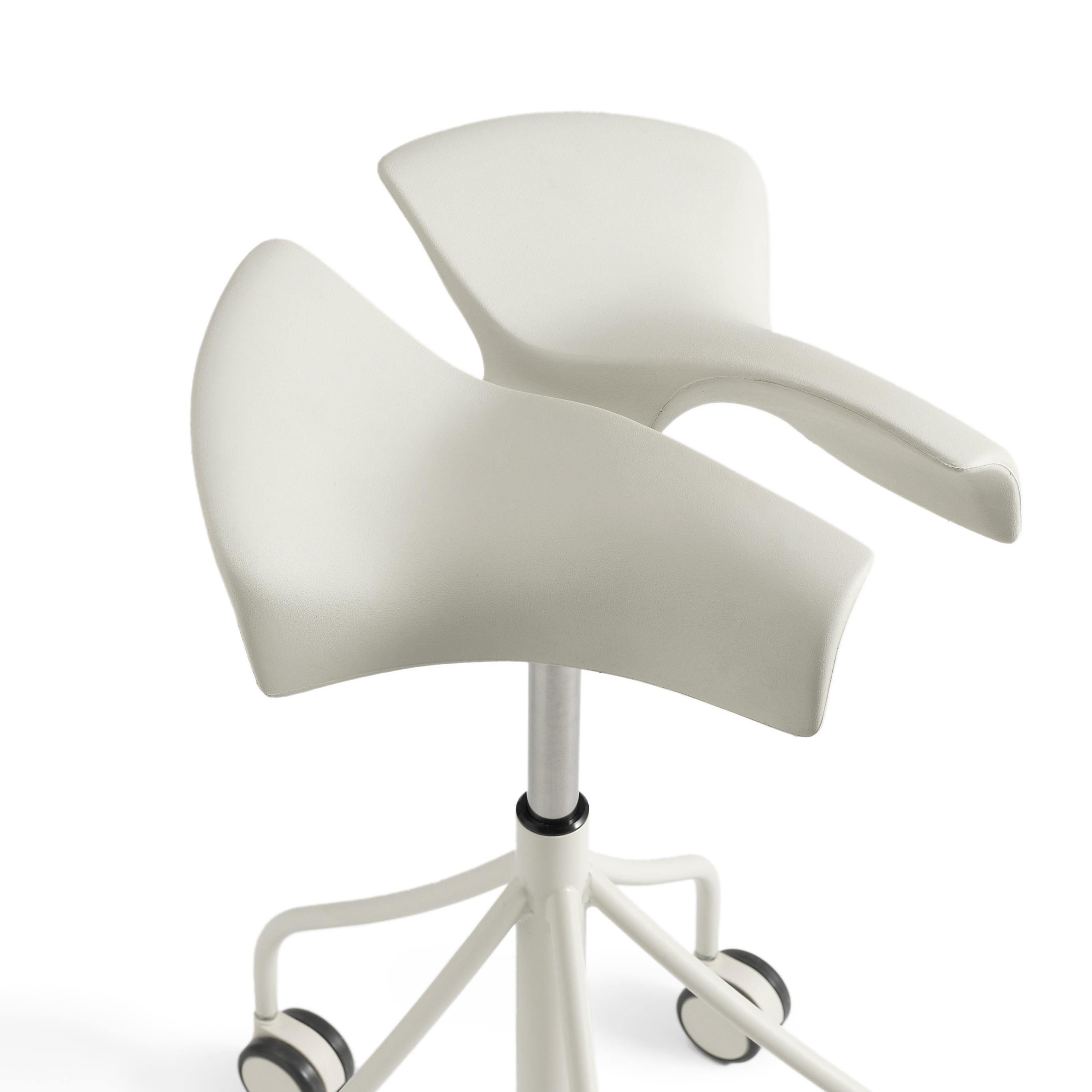 Modern Jordi Badía, Otto Canalda, White Binaria Stool by BD Barcelona For Sale