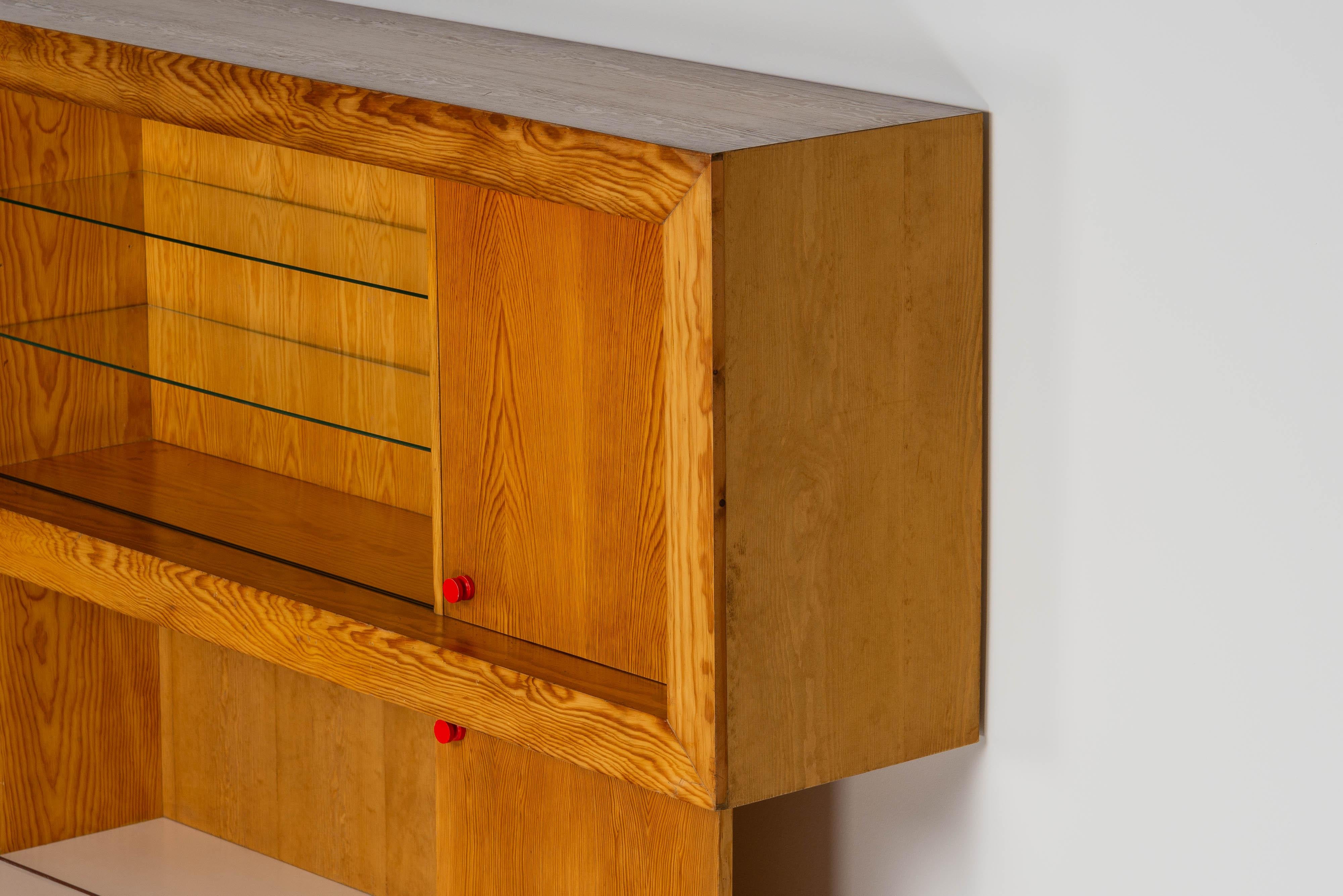 Glass Jordi Vilanova i Bosch large cabinet Spain 1970 For Sale