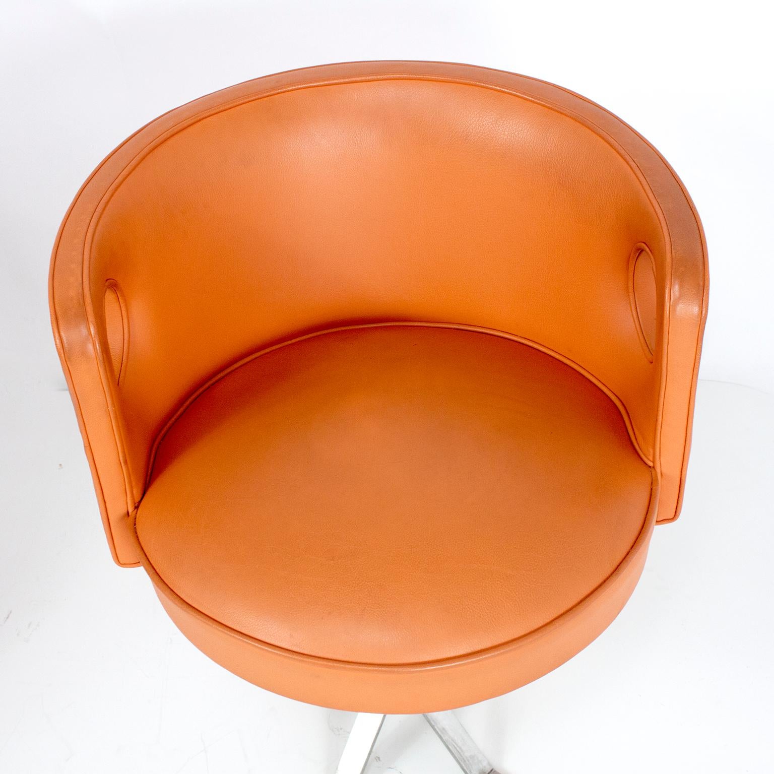 Jordi Vilanova pair of Midcentury Orange Leather Chairs, 1970s 2
