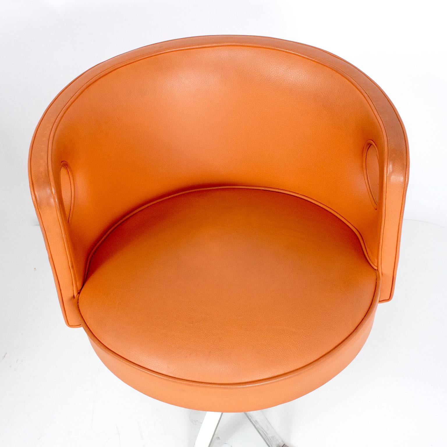 Jordi Vilanova pair of Midcentury Orange Leather Chairs, 1970s 3