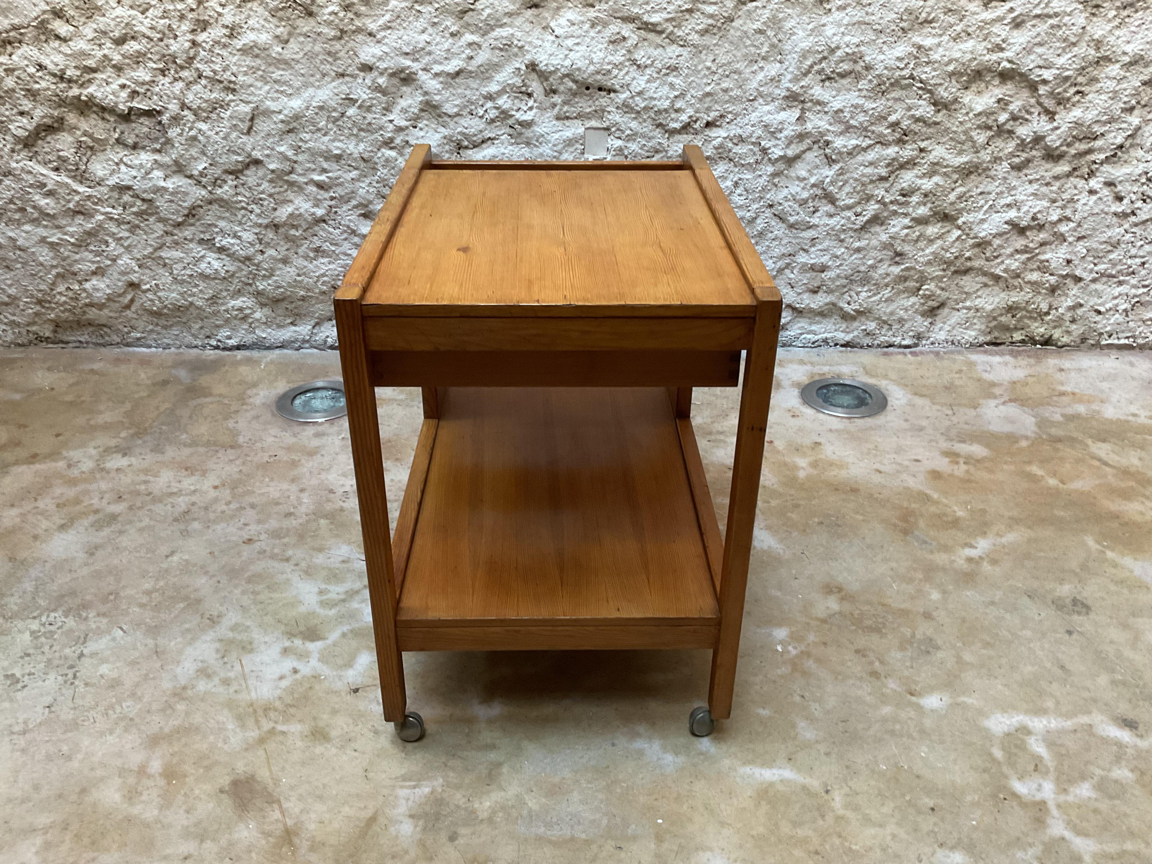 Jordi Vilanova Barwagen aus Kiefernholz, Spanien, CIRCA 1960 im Angebot 2