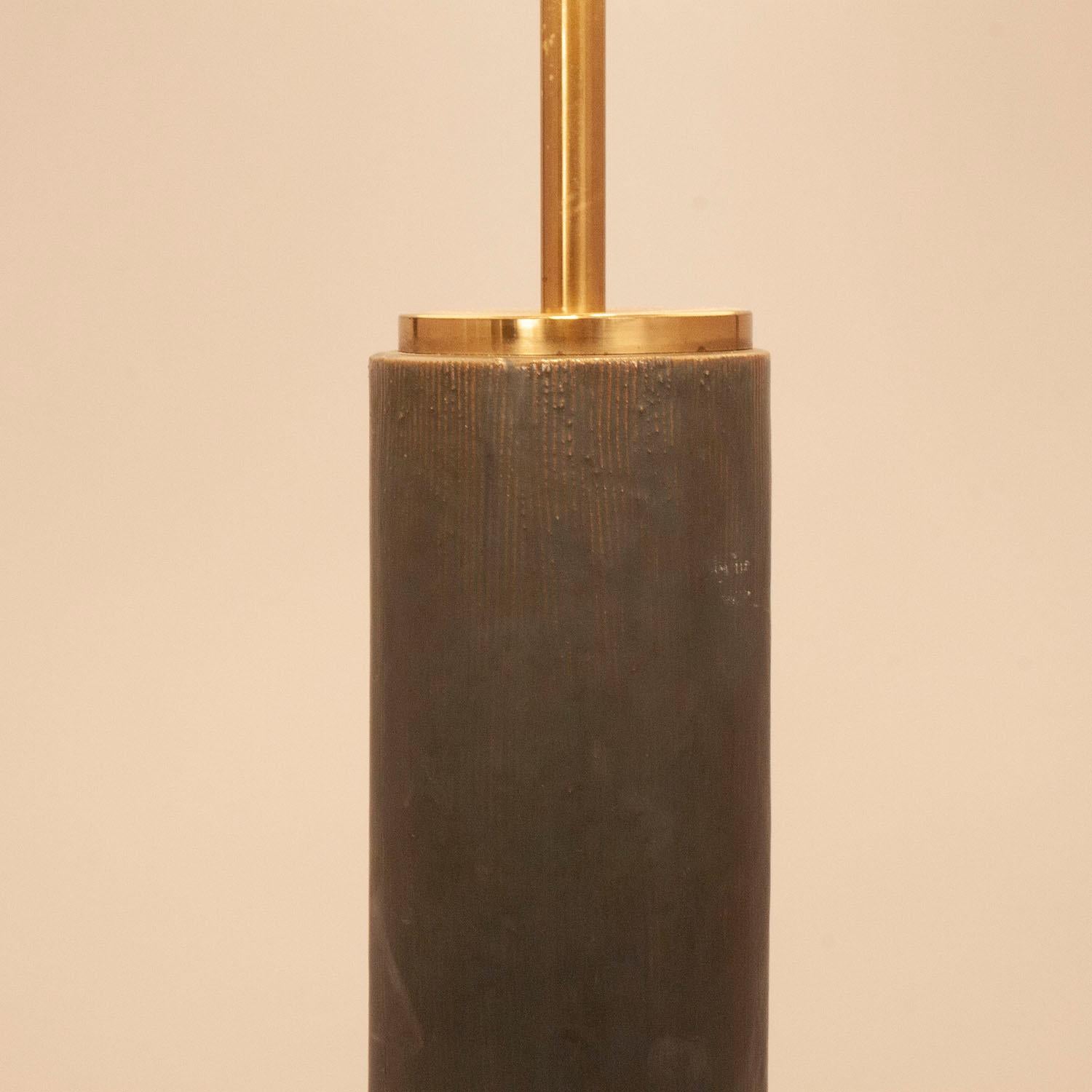 Jordi Vilanova Table Lamp, Brass and Ceramic, Spain 1970s, Dark Green In Good Condition In Barcelona, Cataluna