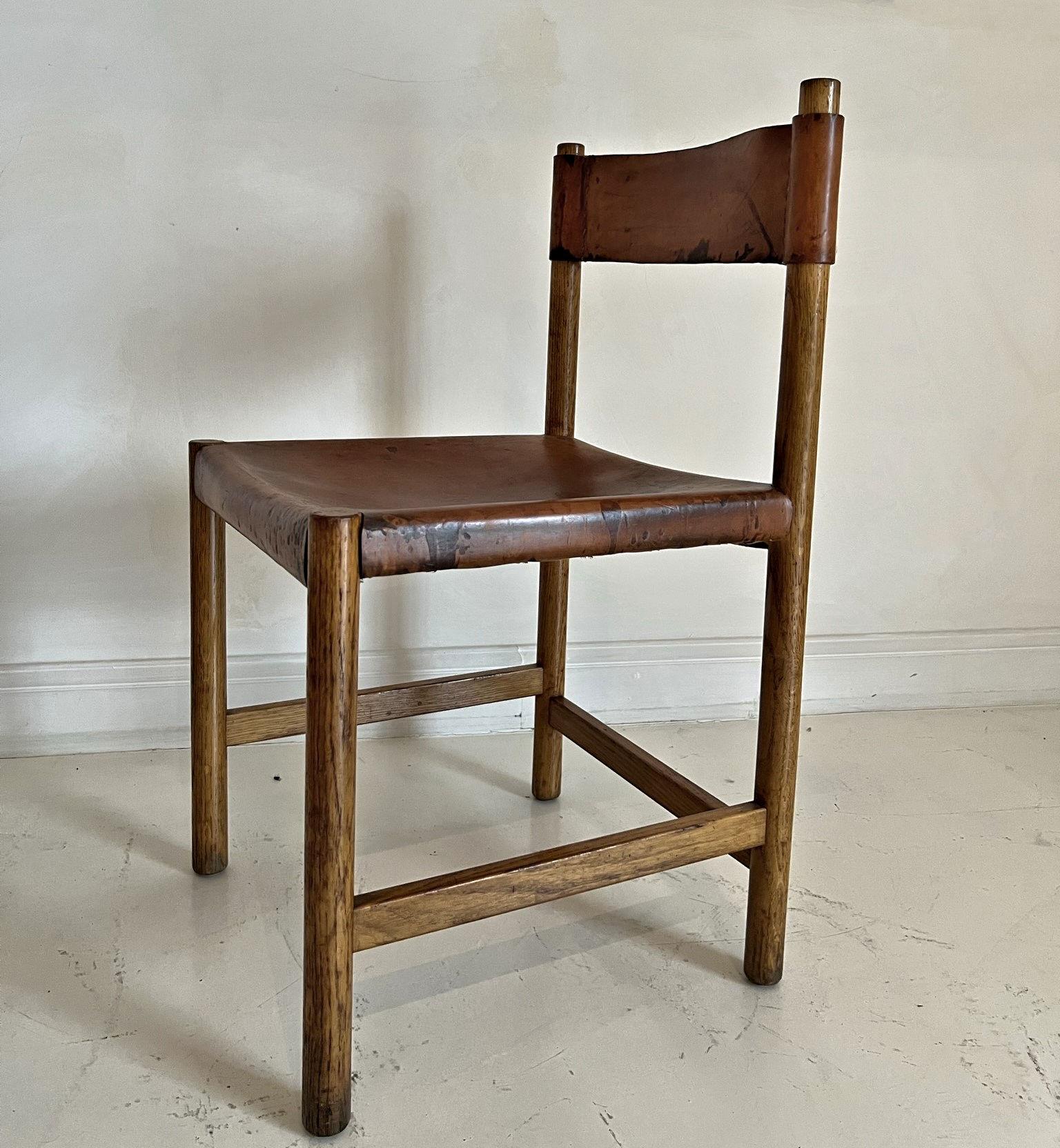 Villanova-Stuhl aus Leder und Holz im Angebot 3