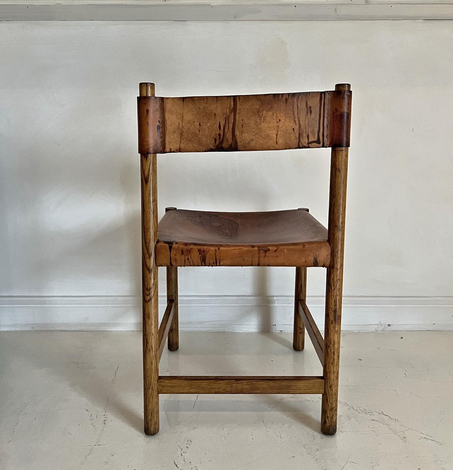 Villanova-Stuhl aus Leder und Holz im Angebot 2