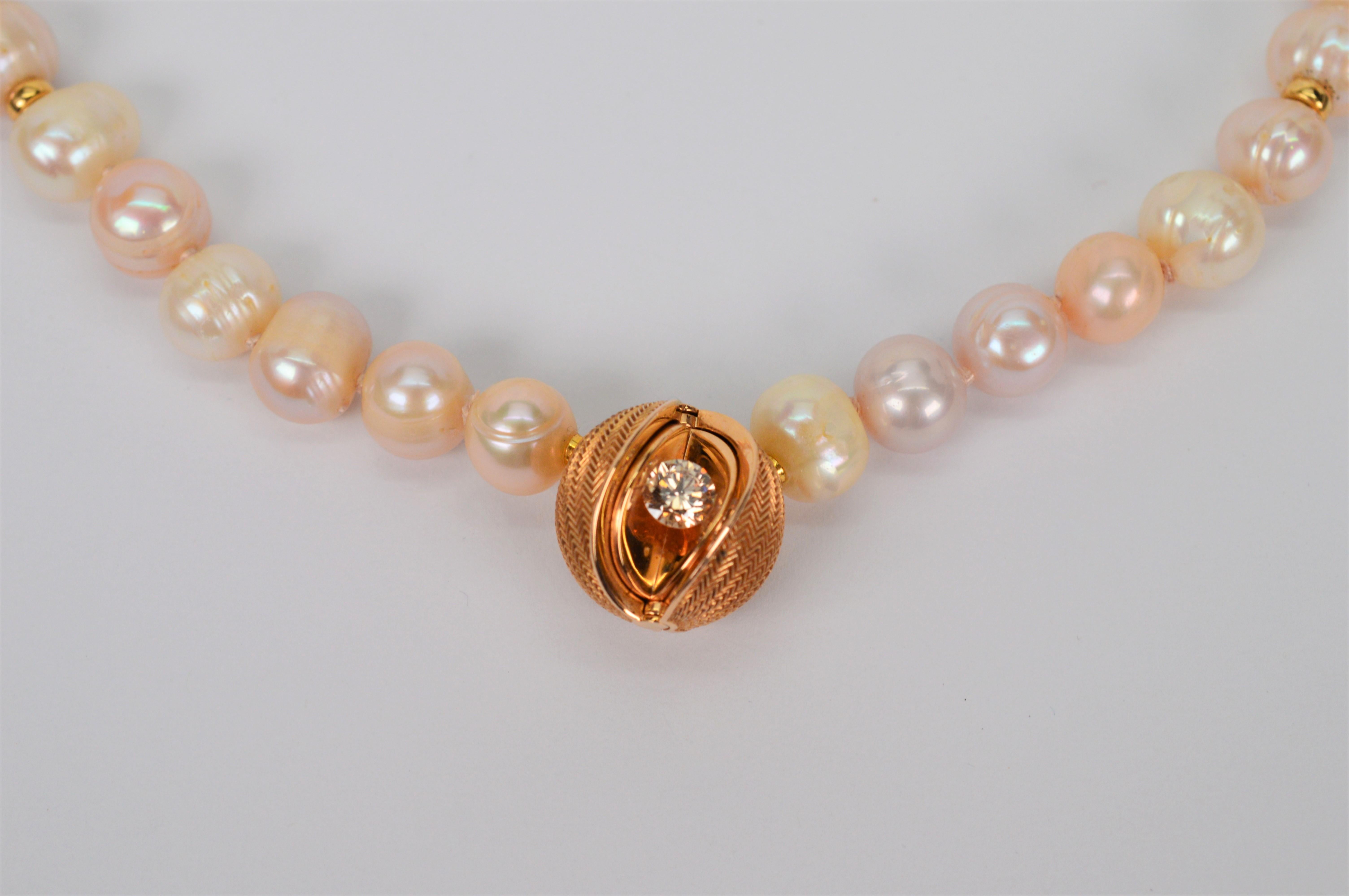 Jorg Heinz 18 Karat Gold Diamond Pearl Mystery Sphere Magic Pendant Necklace For Sale 2