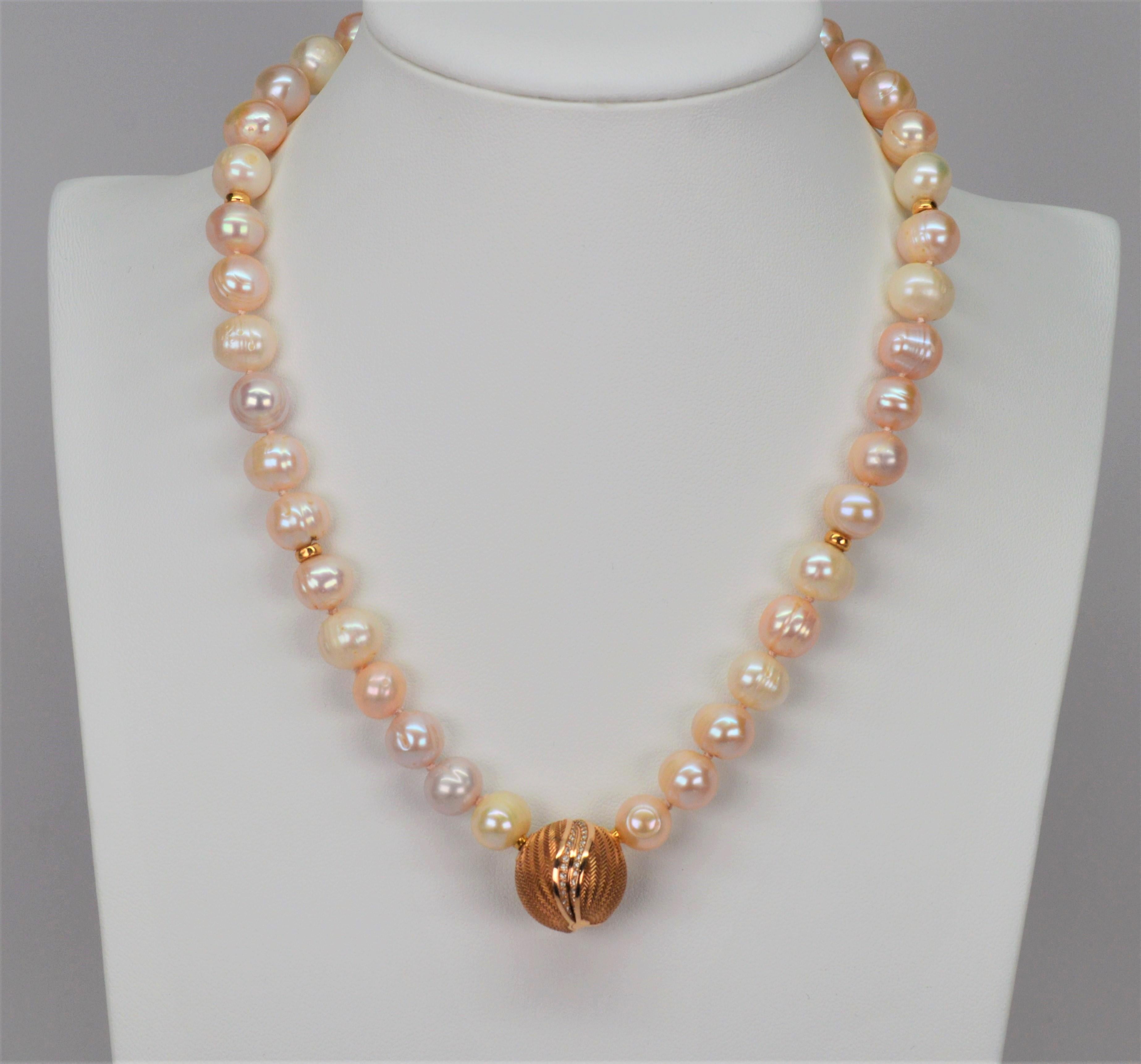 Jorg Heinz 18 Karat Gold Diamond Pearl Mystery Sphere Magic Pendant Necklace For Sale 1