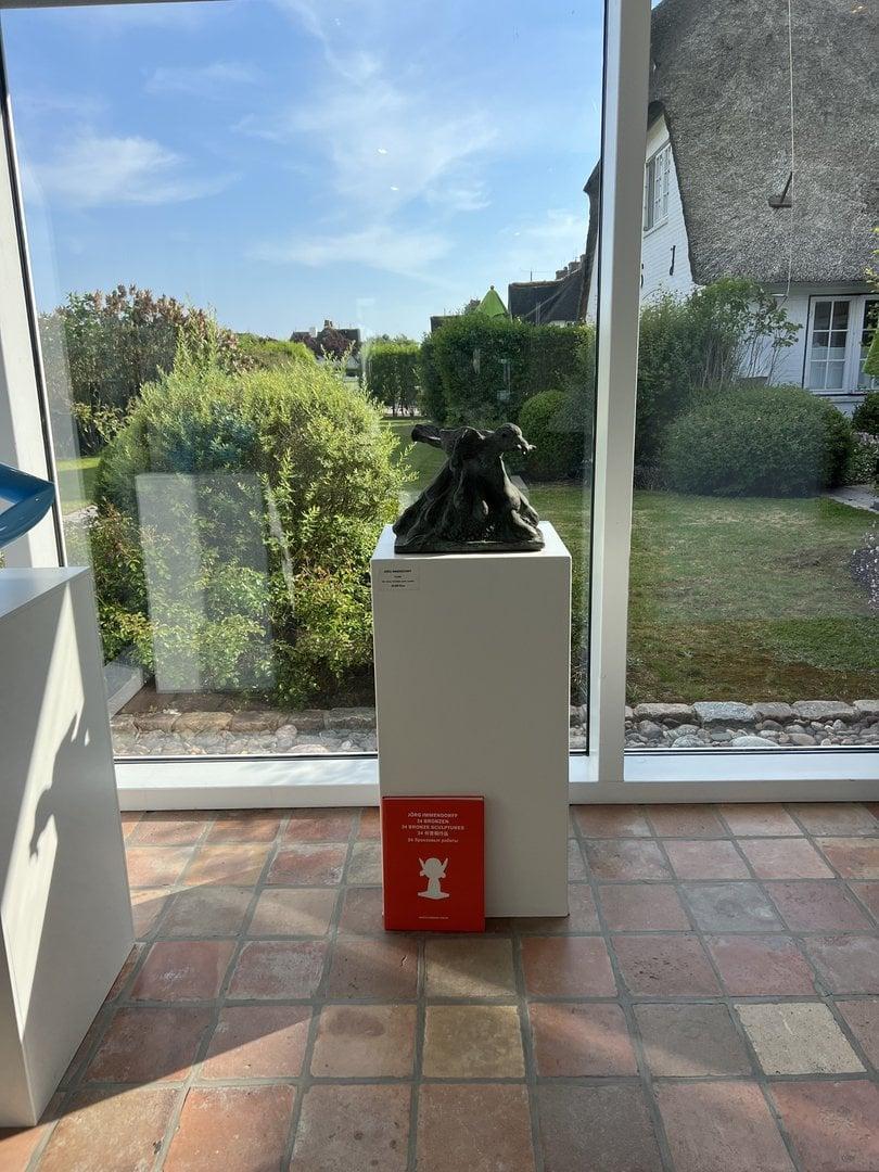 Taube - Gold Figurative Sculpture by Jörg Immendorf