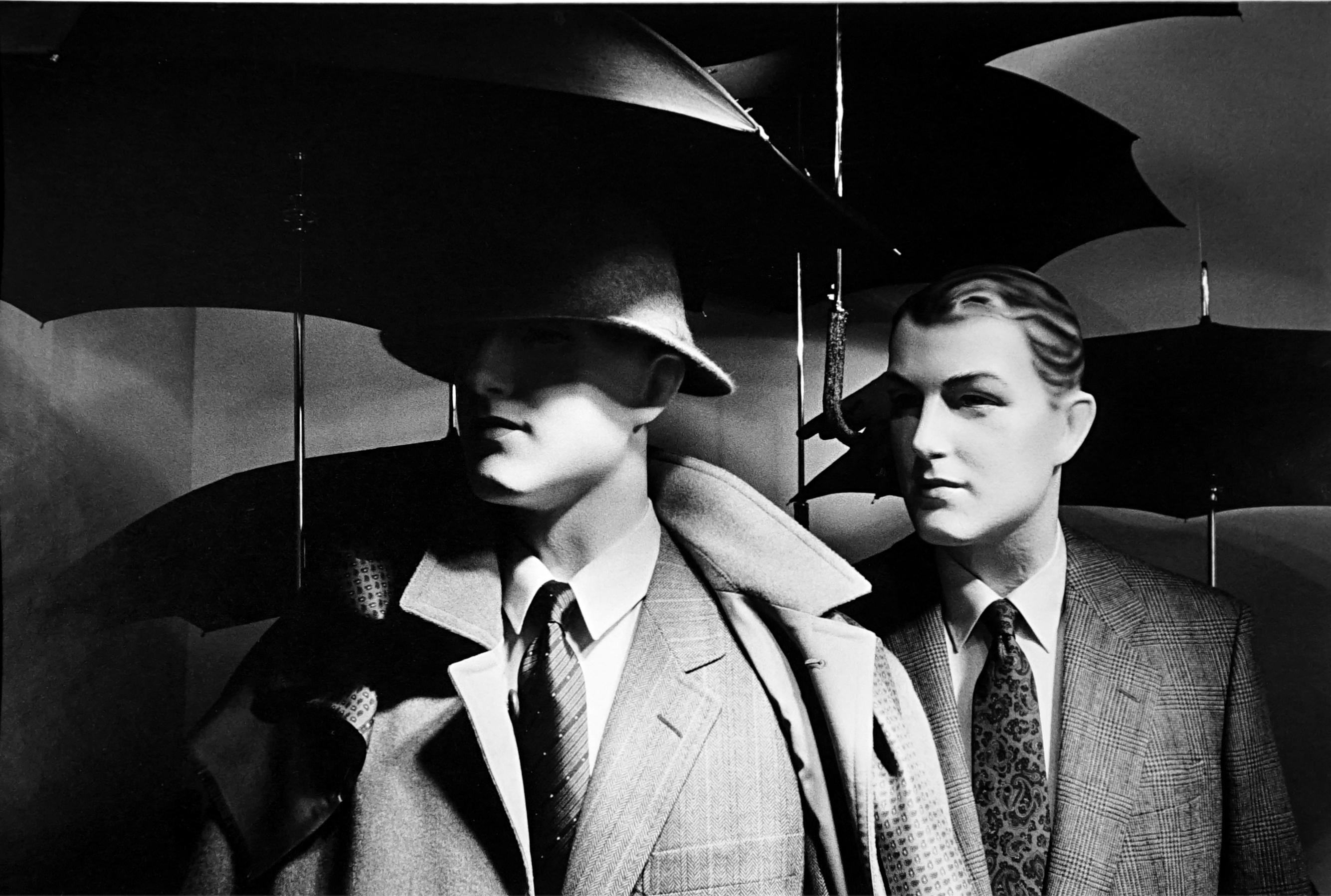 Au chic Parisien - Off-Print # 1 - 1981 - Photographie minimaliste en noir et blanc