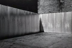 Lines - Off-White # 1 - Florence - 1976 - Photographie minimaliste en noir et blanc