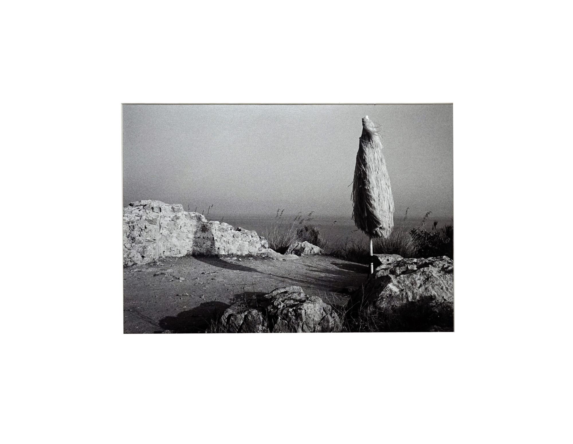 Rivages - Coffret Prestige # 2 - 1962, Minimalist Black and White Photography For Sale 2