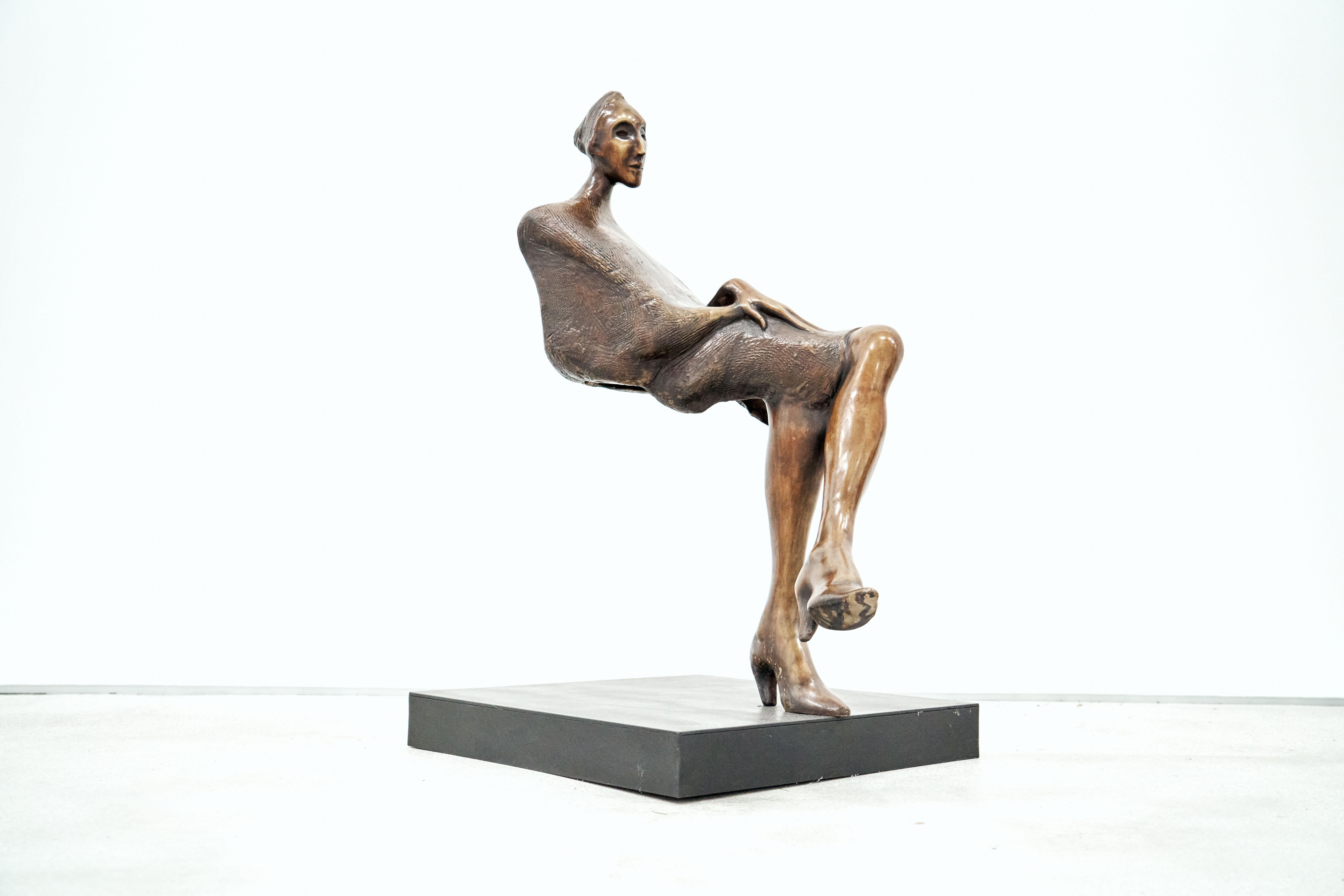  Jorge Segu,  Ilusion silla, 2000, bronze, édition de 7 exemplaires, 78 x 90 x 33 cm  - Sculpture de Jorge Seguí 