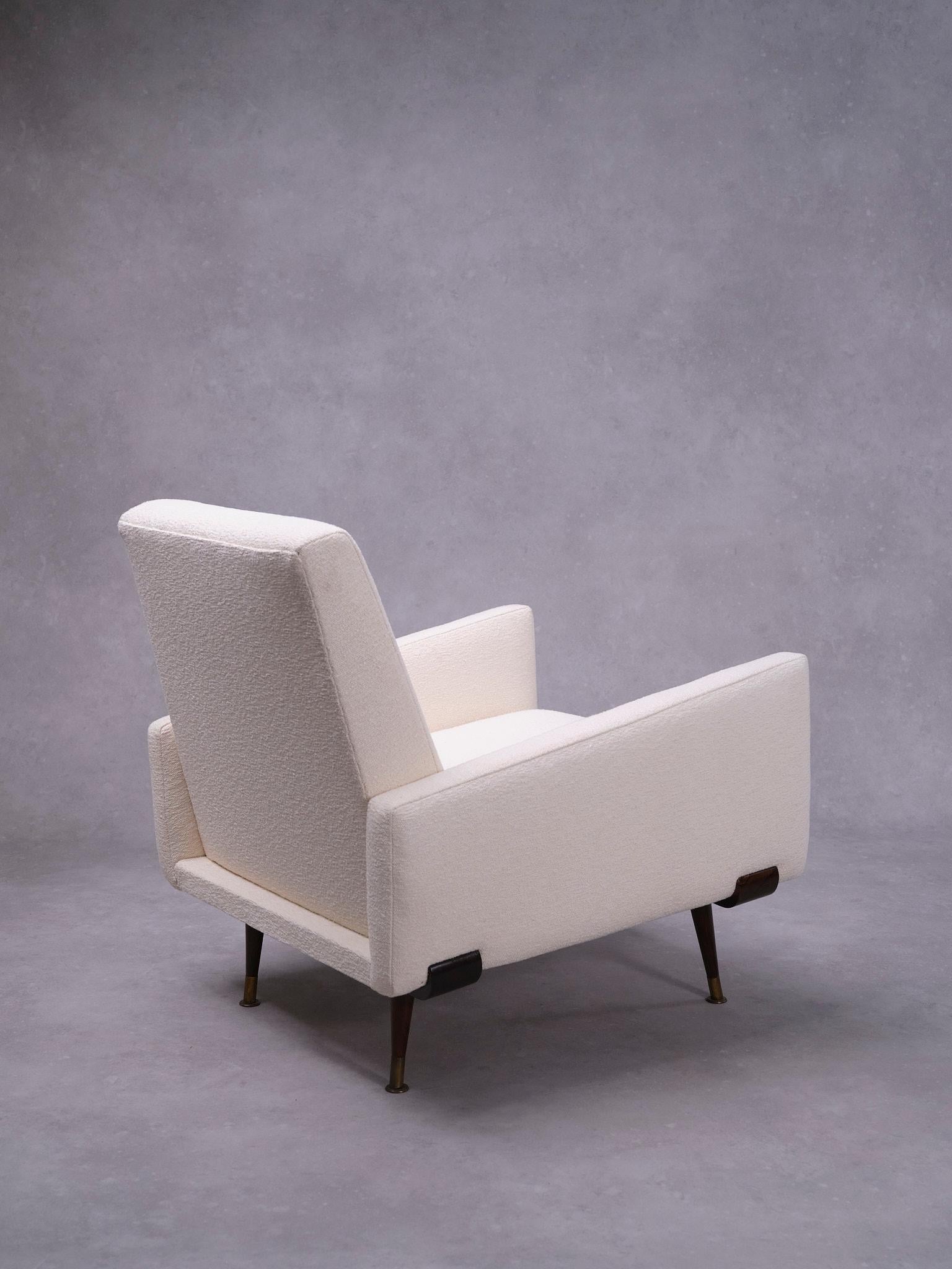 Brasiliano Jorge Zalszupin '801' Sedia da salotto in lana Bouclé in vendita