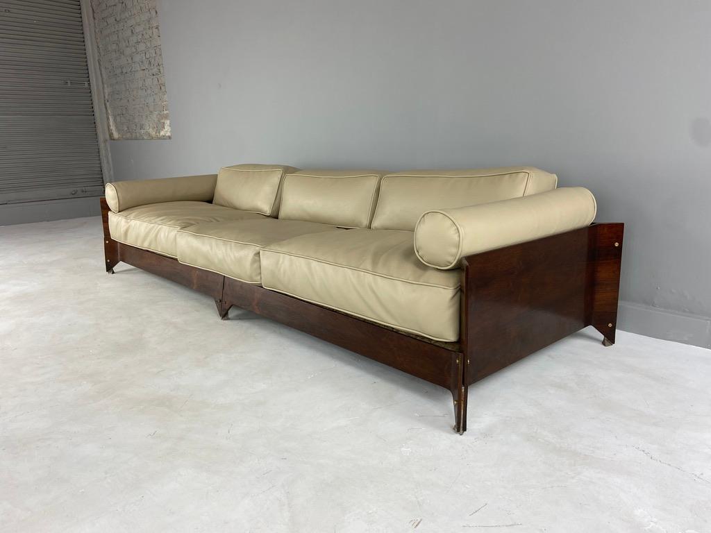 Mid-Century Modern Jorge Zalszupin Brasiliana Sofa, circa 1959 For Sale
