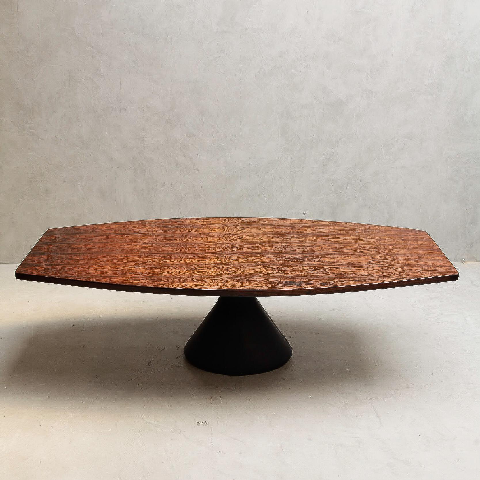 Jorge Zalszupin - Table de salle à manger ou de travail Guanabara - bois de rose uni et non patchwork en vente 1