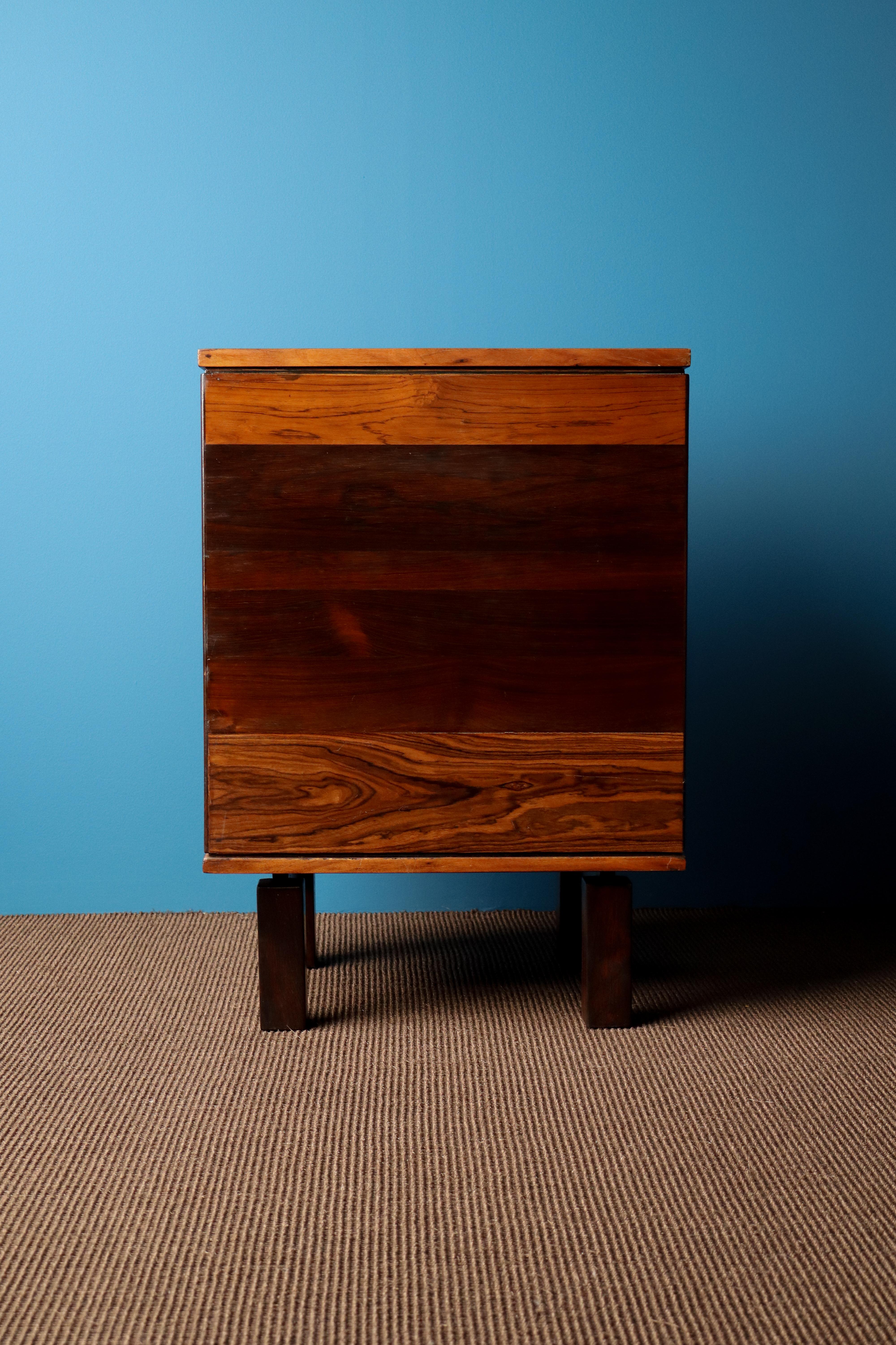 Jorge Zalszupin- L'atelier- 1960- Rare Componivel chest of drawers. In Good Condition For Sale In Knokke-Heist, BE