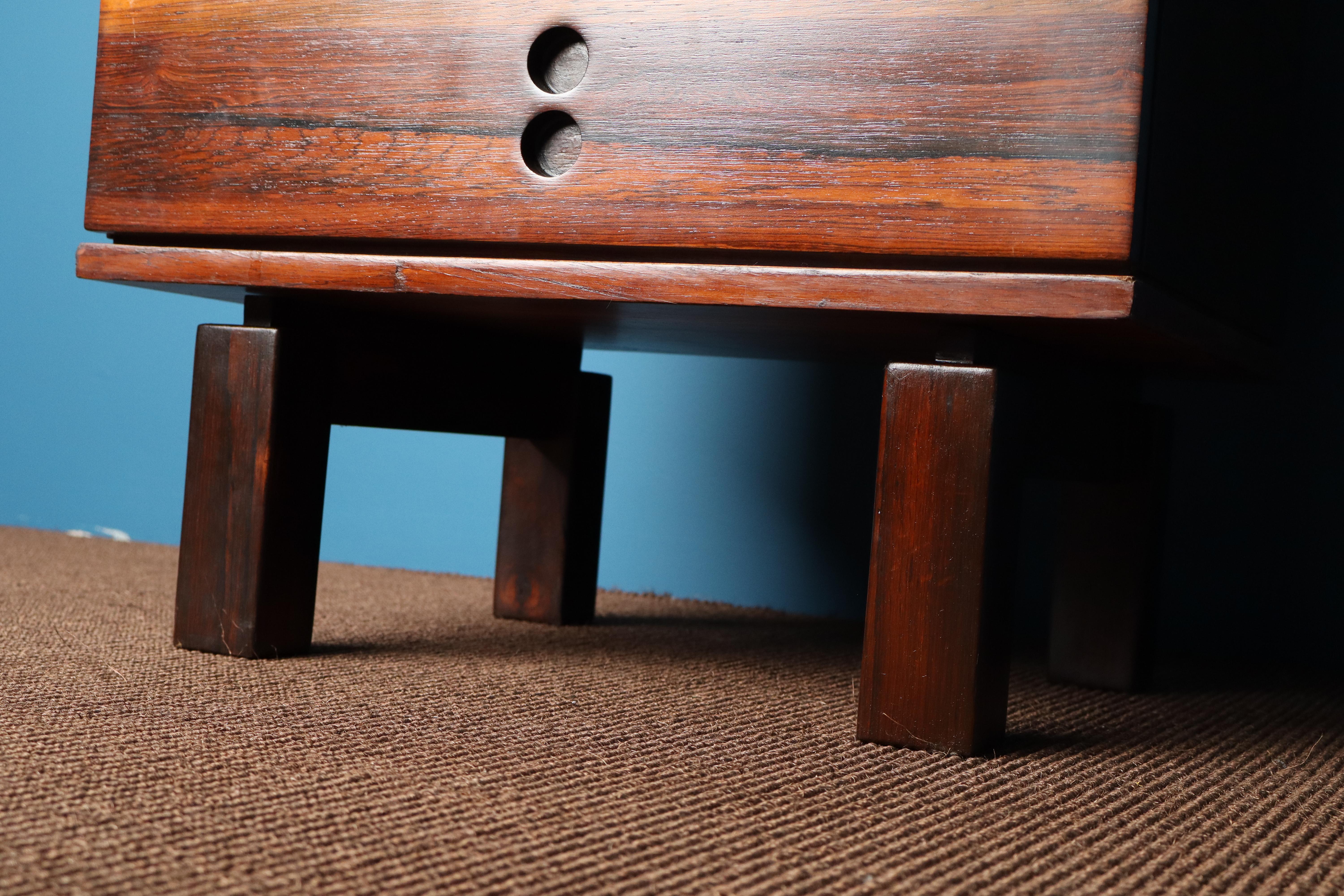 20th Century Jorge Zalszupin- L'atelier- 1960- Rare Componivel chest of drawers. For Sale