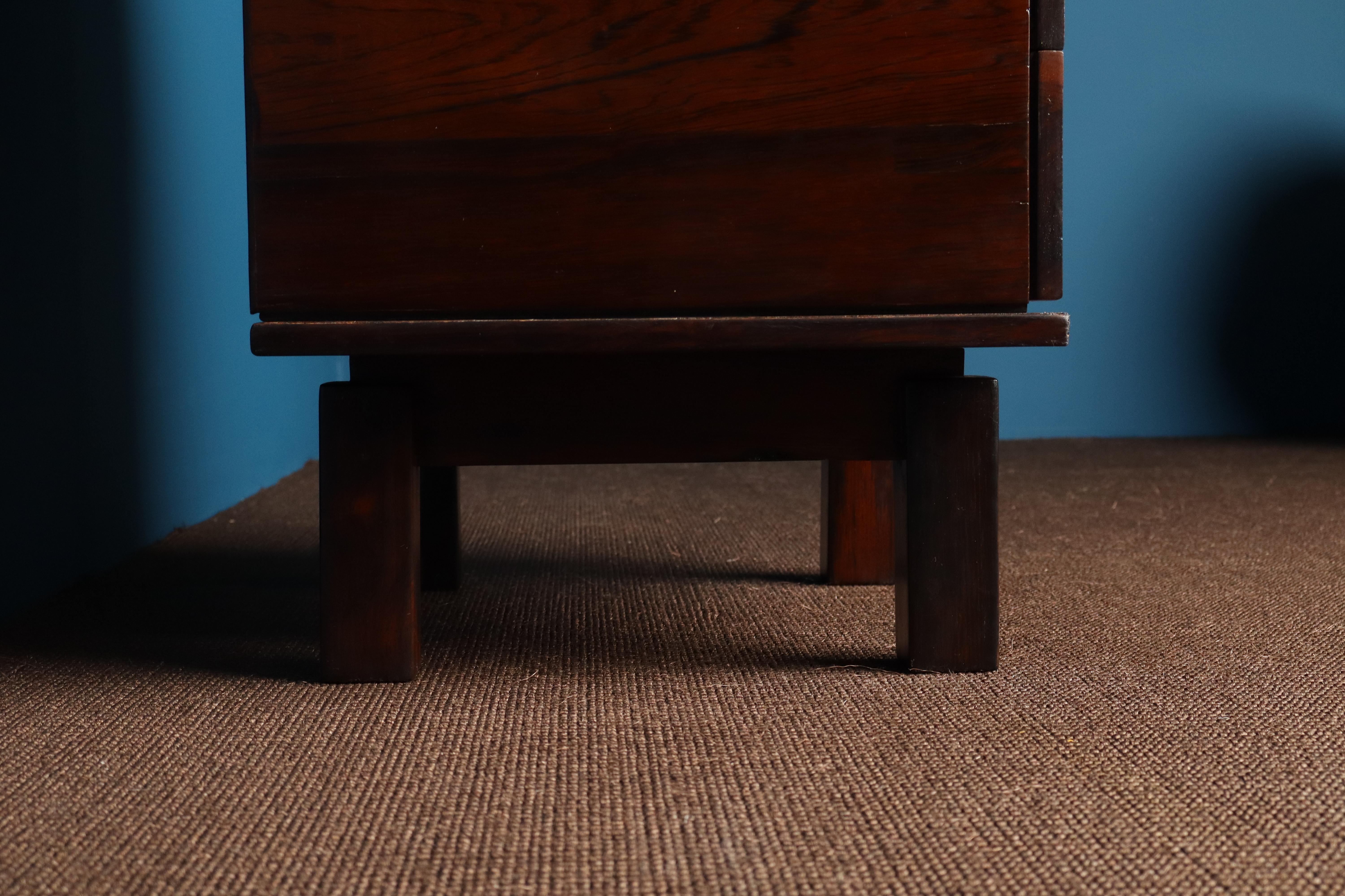 Jorge Zalszupin- L'atelier- 1960- Rare Componivel chest of drawers. For Sale 1