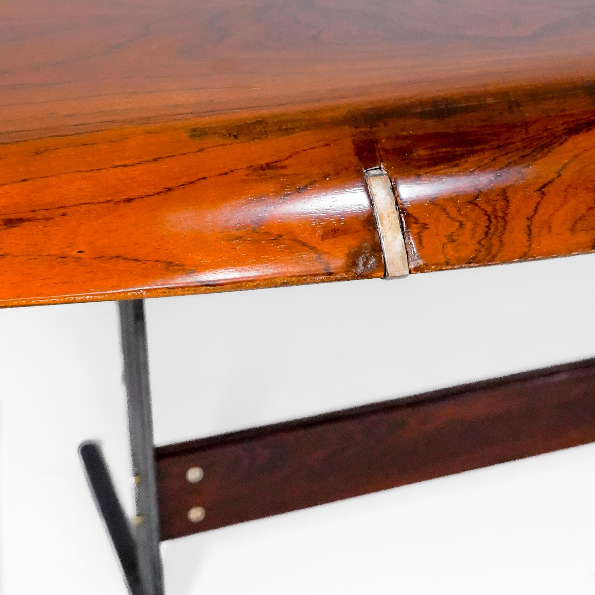 Jorge Zalszupin L'Atelier - Table de salle à manger 511 en bois de fer et métal, Brésil 1959 en vente 6