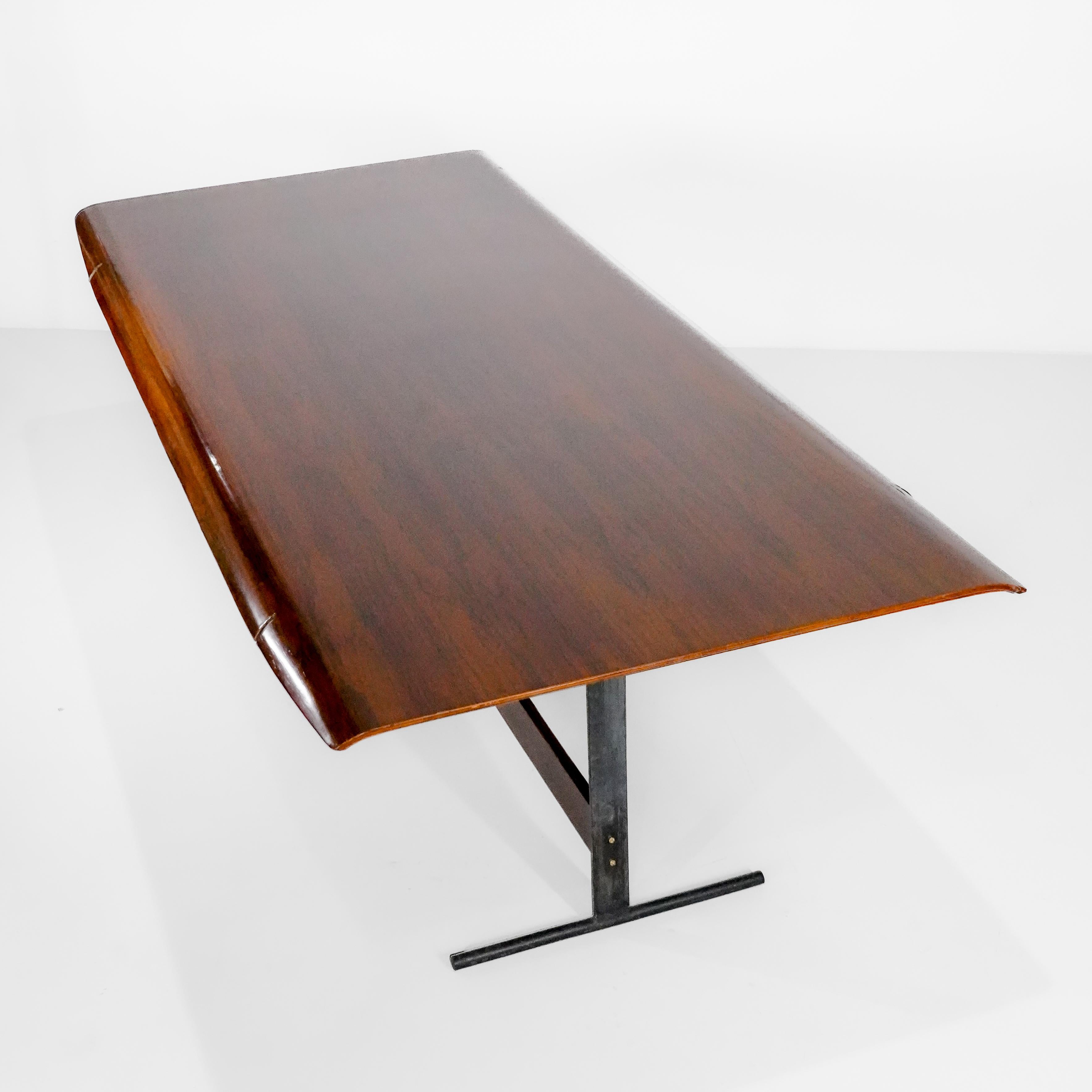 Jorge Zalszupin L'Atelier - Table de salle à manger 511 en bois de fer et métal, Brésil 1959 en vente 7