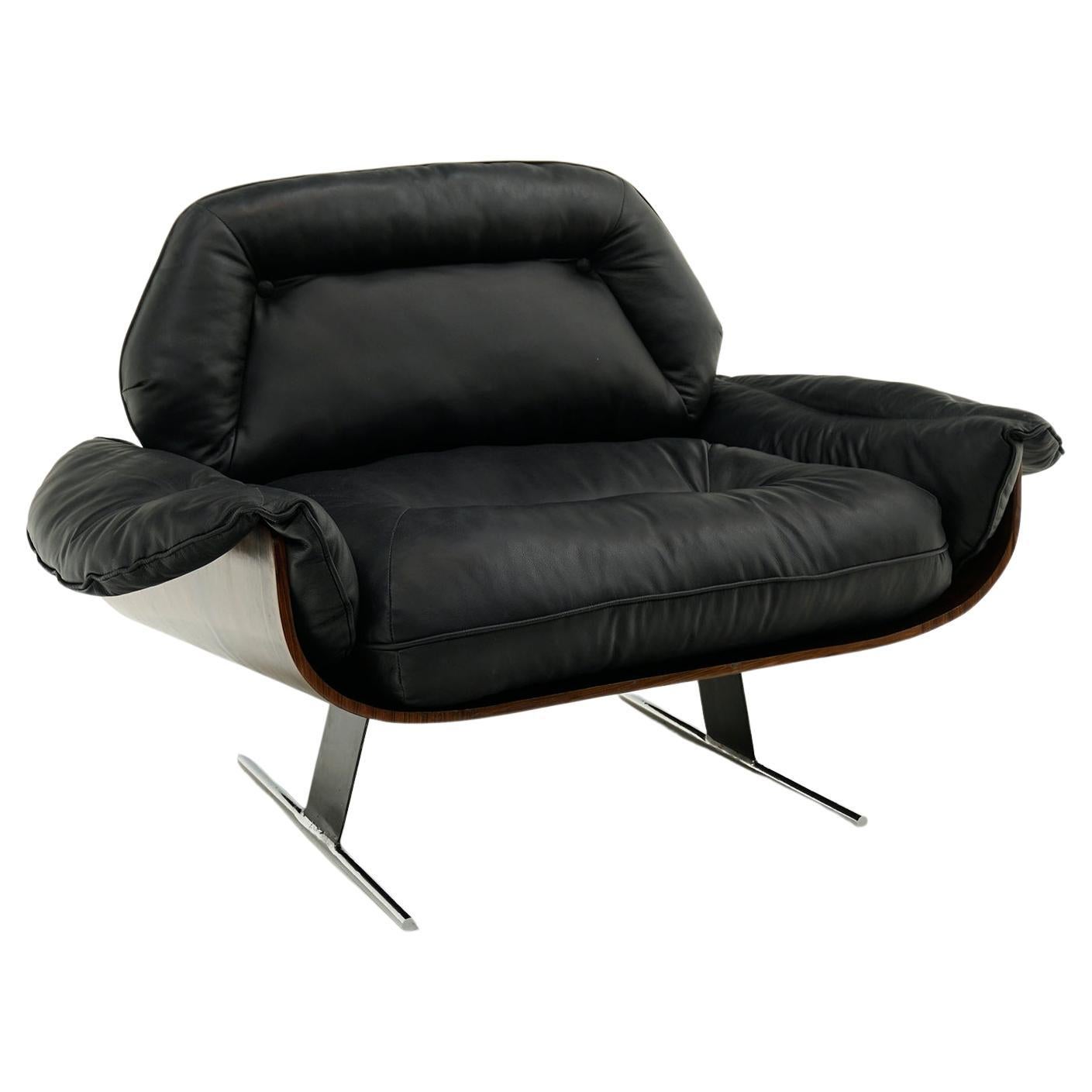 Jorge Zalszupin Lounge Chair in Black Leather and Brazilian Rosewood