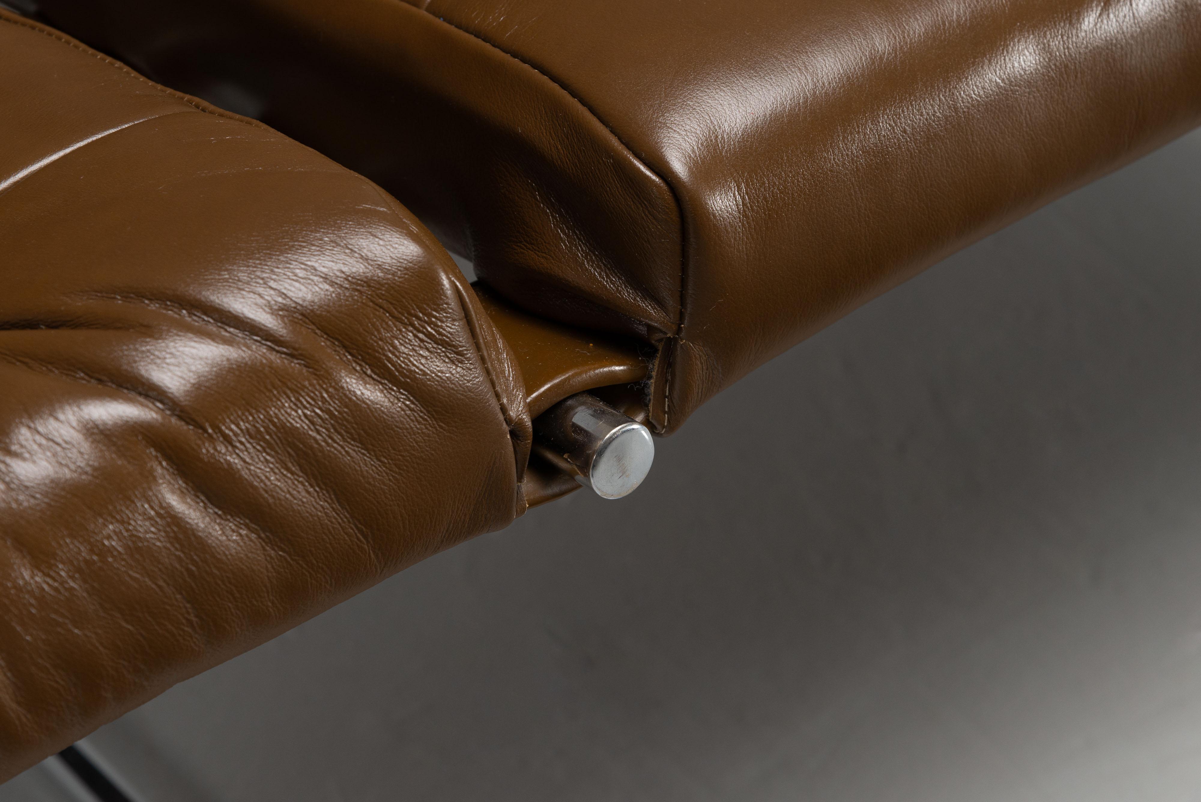 Jorge Zalszupin Oxford sofa l'Atelier Brazil 1970 For Sale 2
