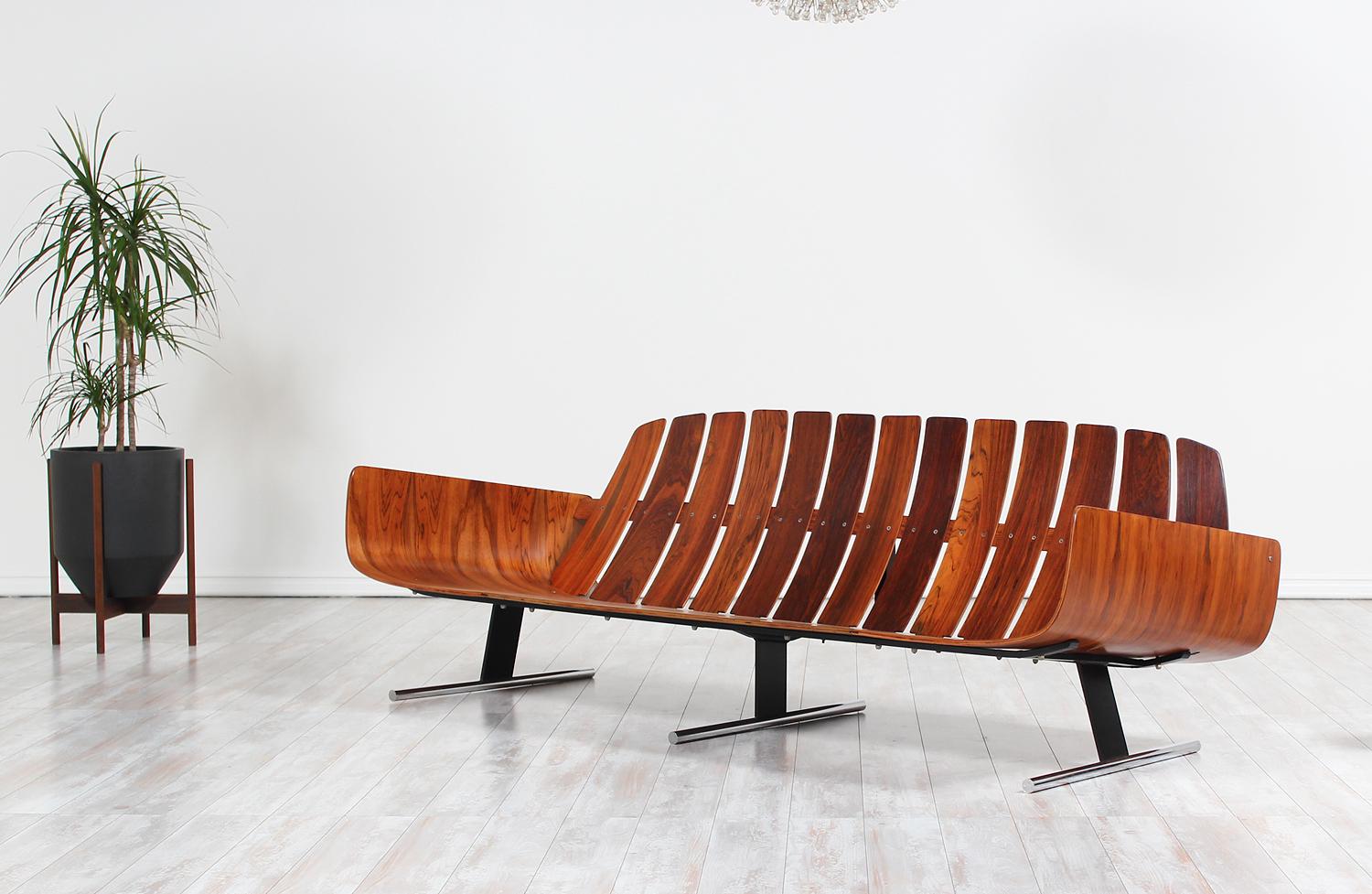 Mid-20th Century Jorge Zalszupin “Presidencial” Rosewood Sofa for L’atelier