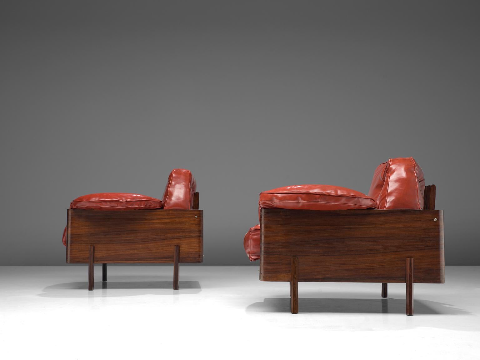 Lineart Moveis e Decoraco Rare Pair of Armchairs in Rosewood and Red Leatherette In Good Condition In Waalwijk, NL