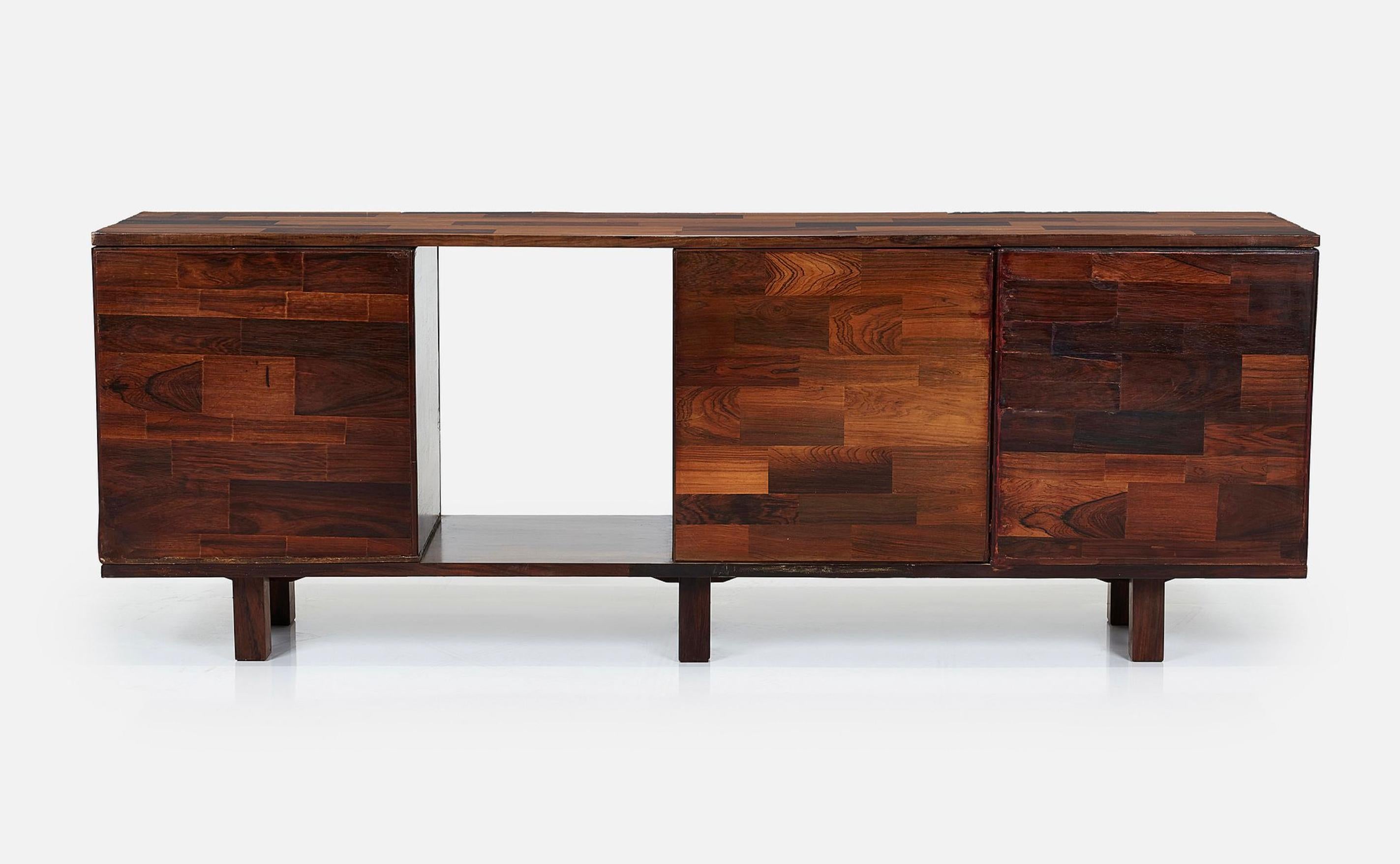 Jorge Zalszupin Rosewood Mid-Century Credenza for L'Atelier, Brazil, 1960s For Sale 1