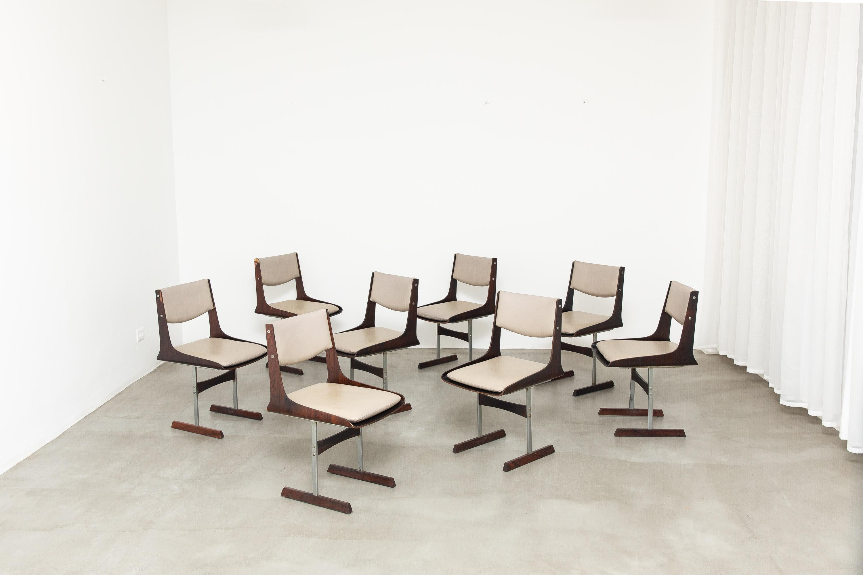 Jorge Zalszupin Set of 8 Dining chairs For Sale 1